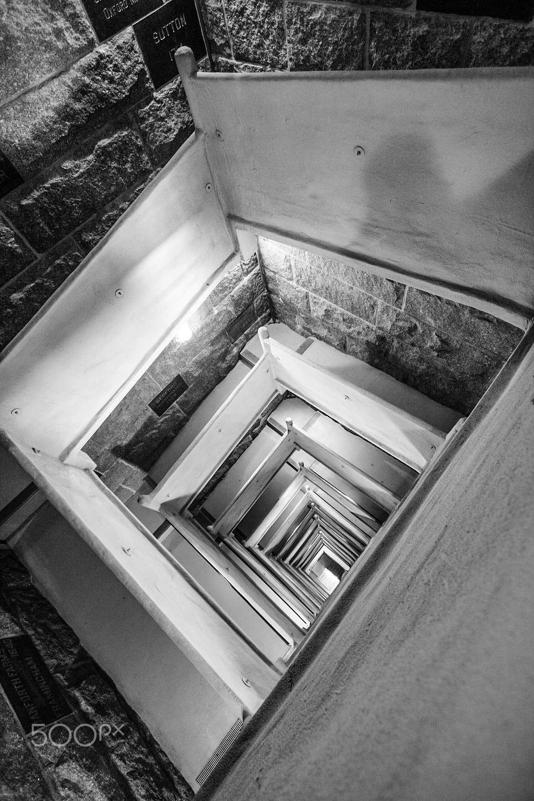 Canon EF-S 10-22mm F3.5-4.5 USM sample photo. Provincetown monument photography