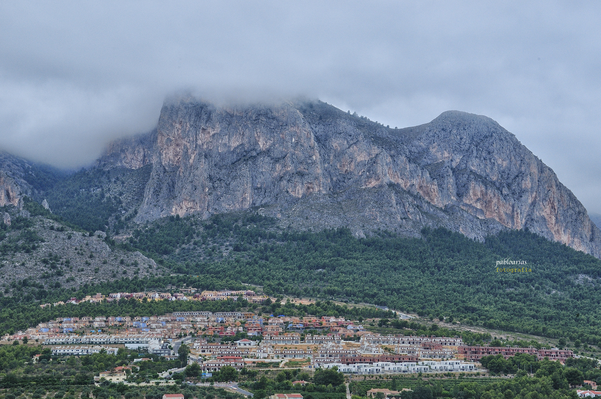 Nikon D300 sample photo. En la ladera del ponoig photography