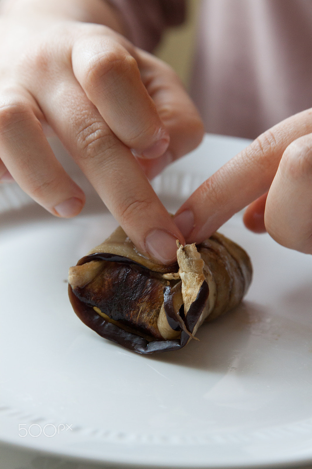 Canon EF 24-70mm F2.8L II USM sample photo. Making kebab with eggplants and tomatoes photography