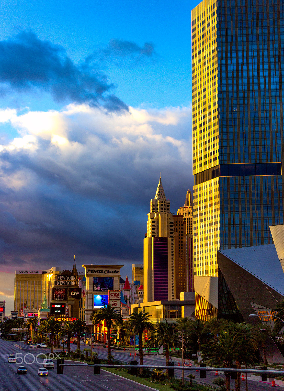 Canon EF-S 18-55mm F3.5-5.6 IS sample photo. Clear vegas morning photography