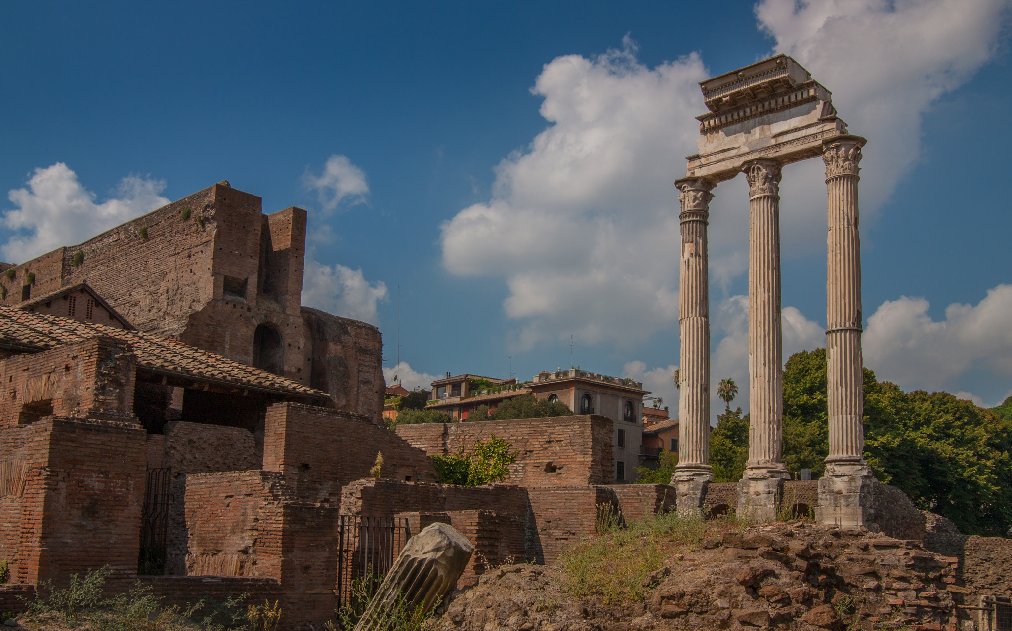 Canon EOS 450D (EOS Rebel XSi / EOS Kiss X2) sample photo. The roman forum, rome, italy. photography