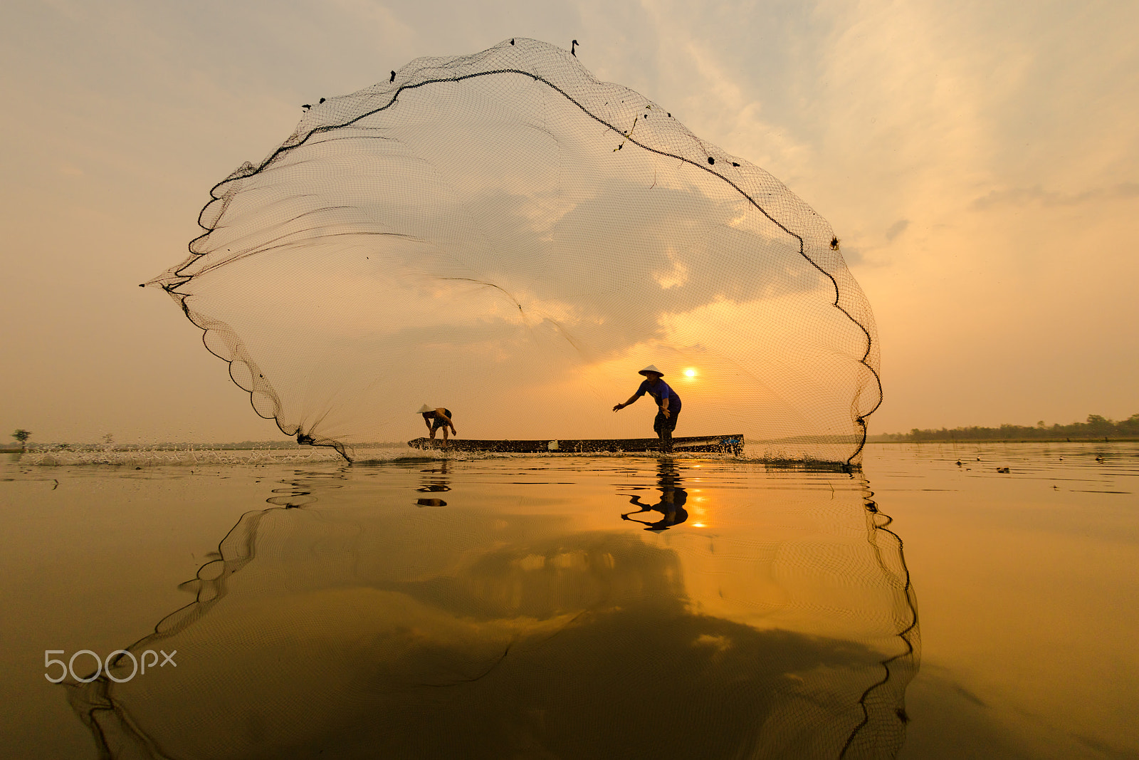 15mm F2.8 sample photo. Fishing photography