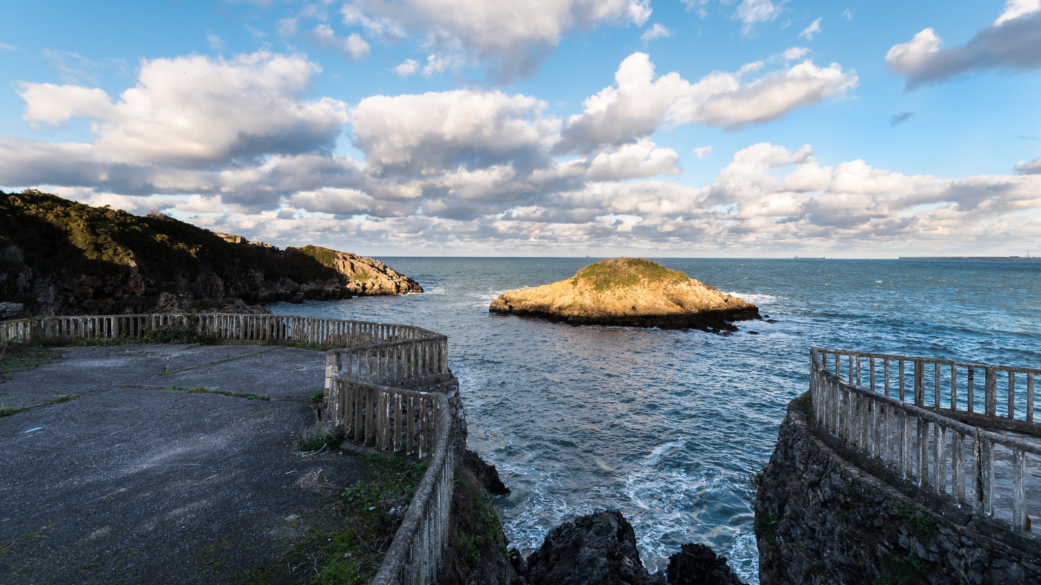 Sigma 10-20mm F4-5.6 EX DC HSM sample photo. Little sunny island photography