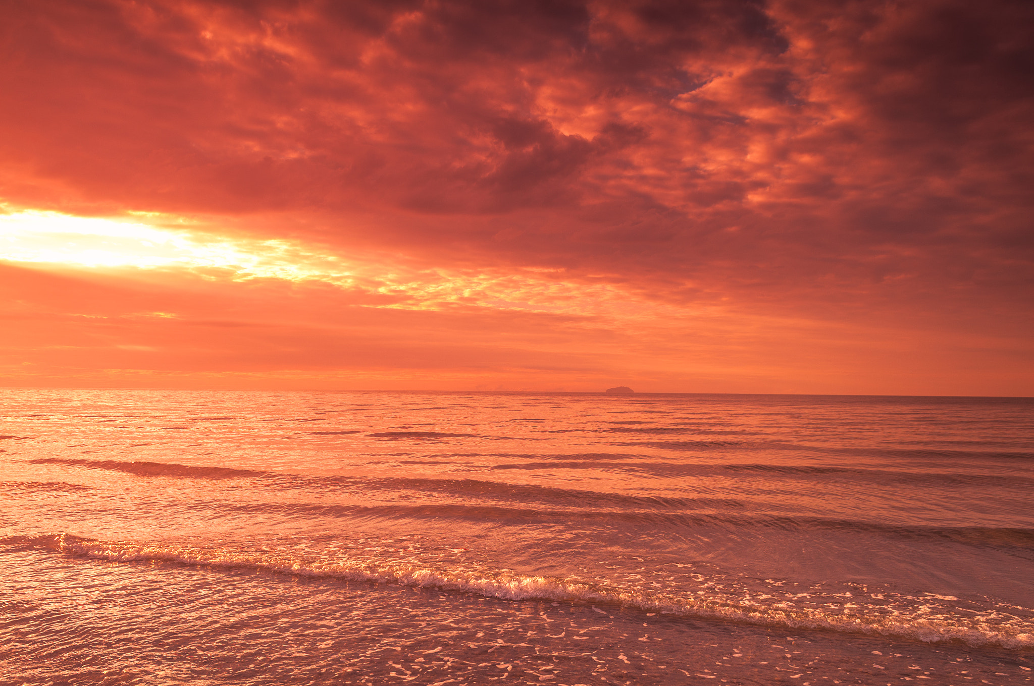 Nikon D300 sample photo. Burning sky over the sea photography