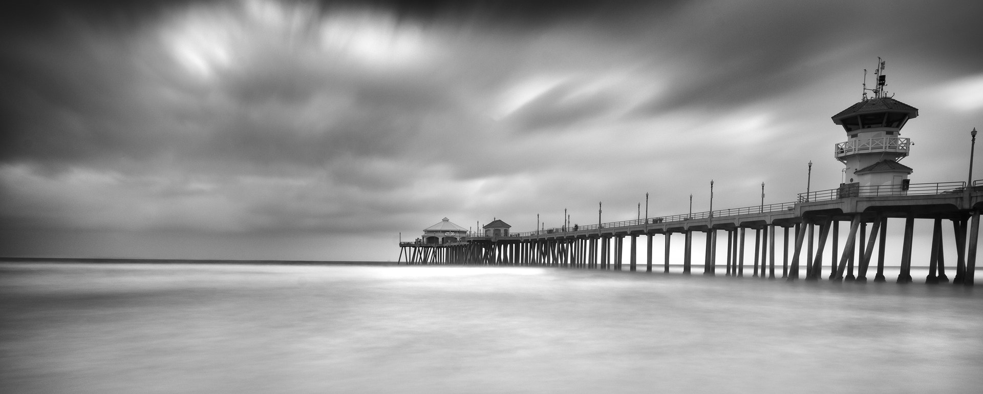 Sony Alpha DSLR-A700 sample photo. Huntington beach pier b&w  2.3 photography