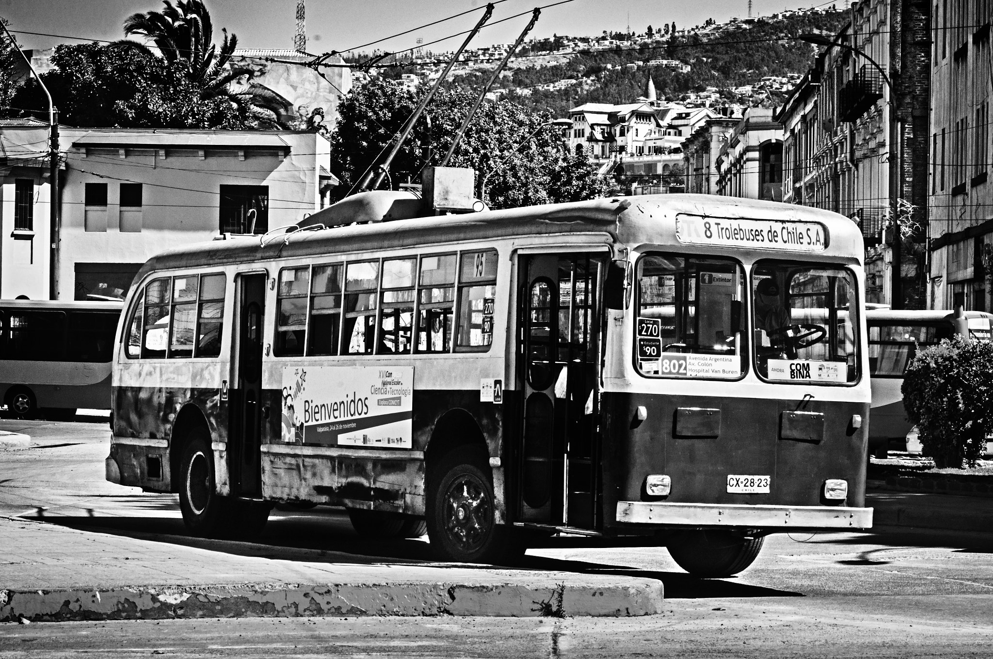 Nikon D5000 sample photo. El trolebus photography