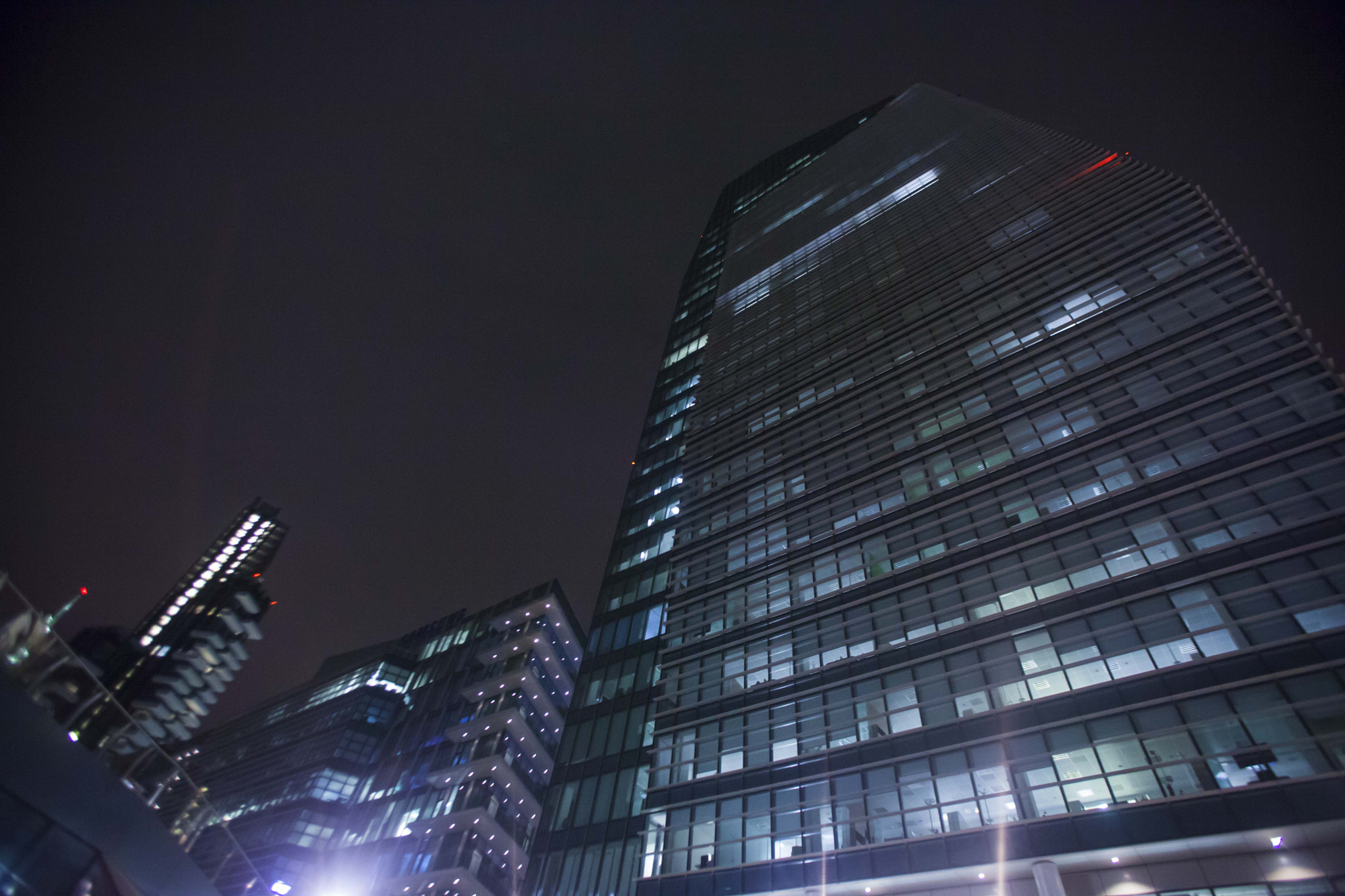 Canon EF 17-35mm f/2.8L sample photo. Milano comercial photography