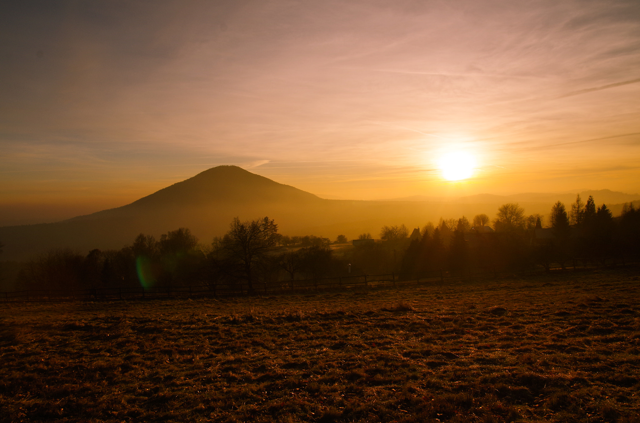 Pentax K-50 + Sigma AF 10-20mm F4-5.6 EX DC sample photo. Winter sunset photography