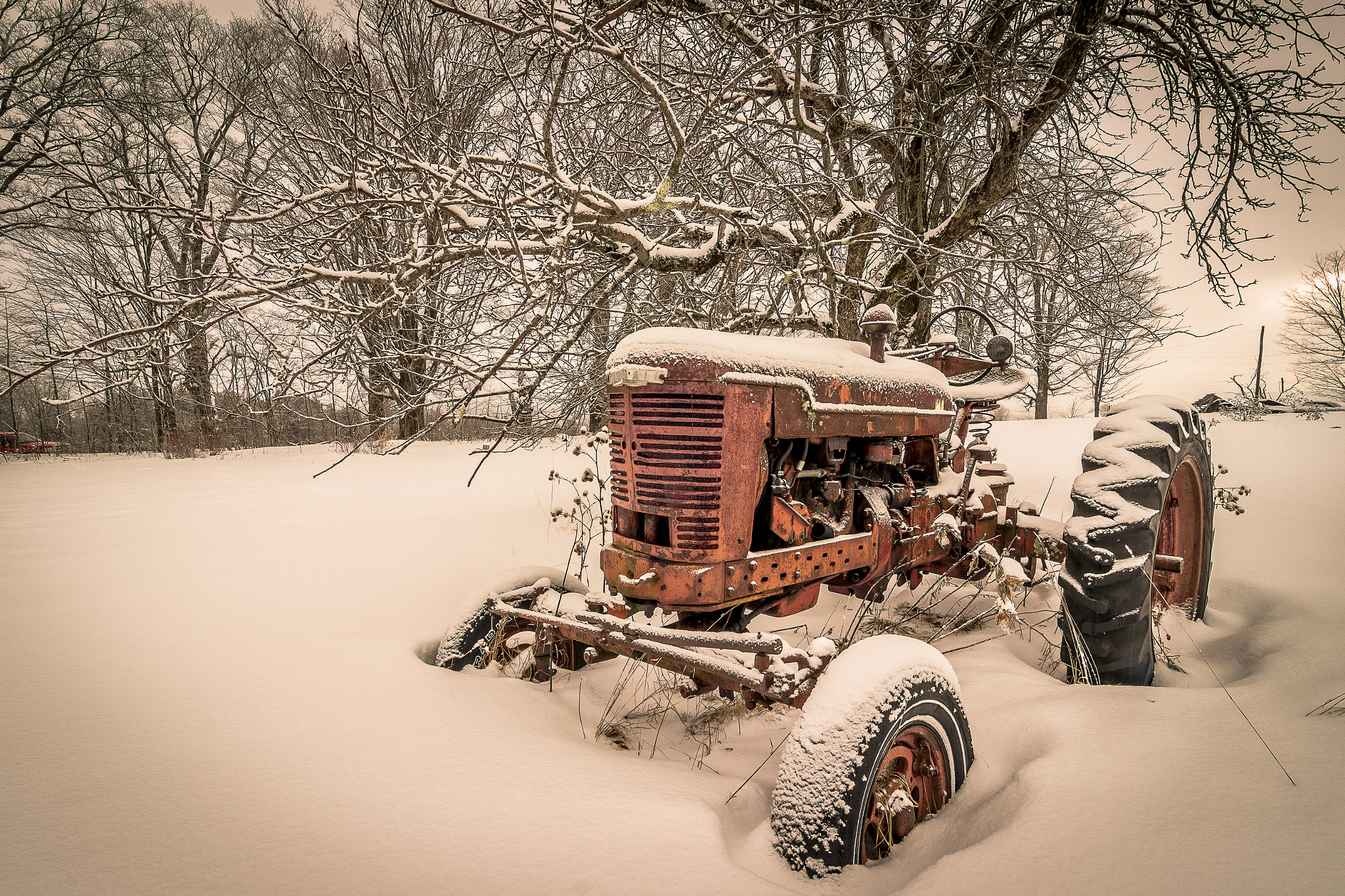 Canon EOS 600D (Rebel EOS T3i / EOS Kiss X5) sample photo. Farmall winter photography