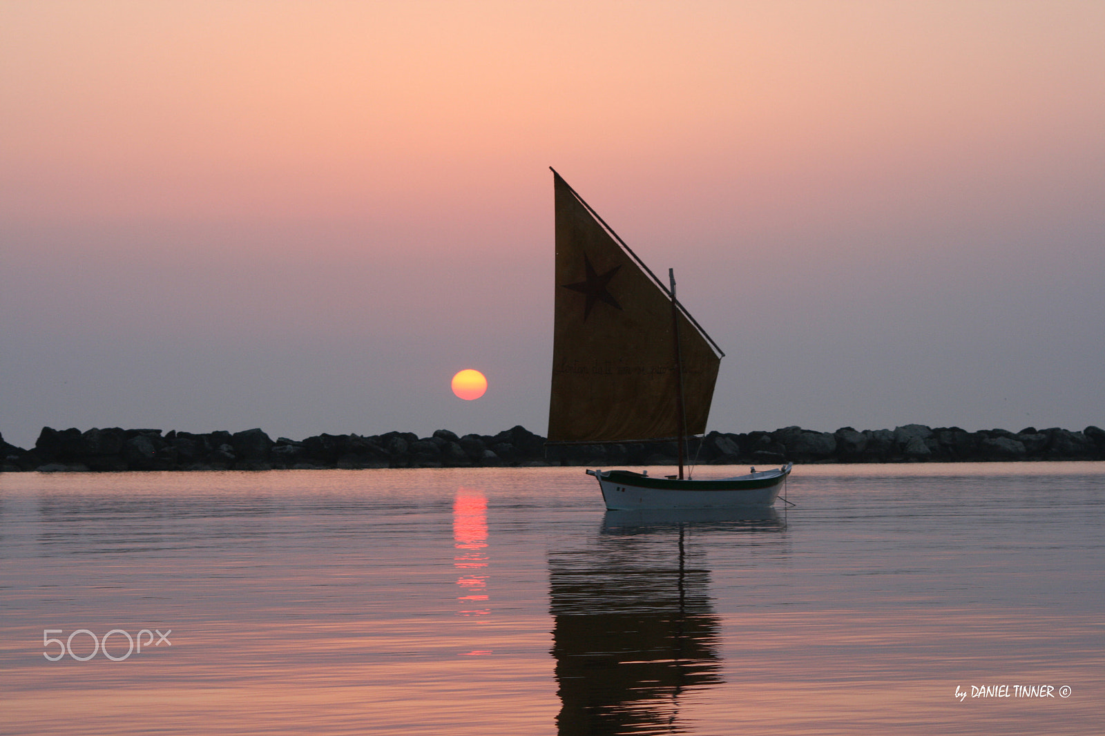 Sigma 70-300mm F4-5.6 APO DG Macro sample photo. Sailboat at sunrise photography