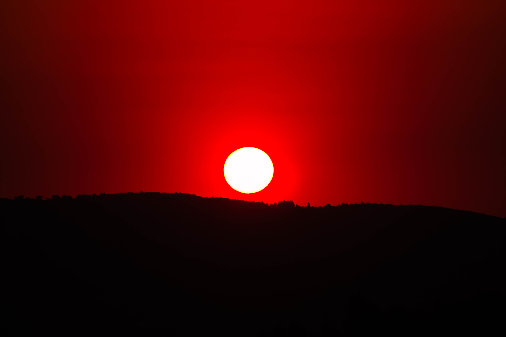 Sigma 18-250mm F3.5-6.3 DC OS HSM sample photo. Fire in the sky photography