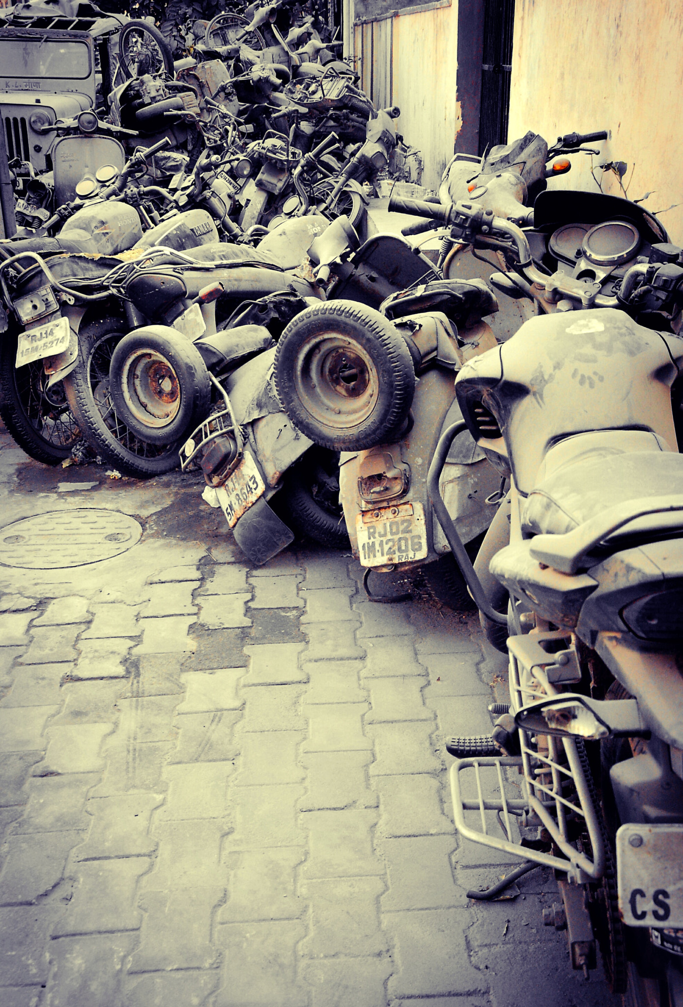 Nikon D50 sample photo. Motocemetery photography