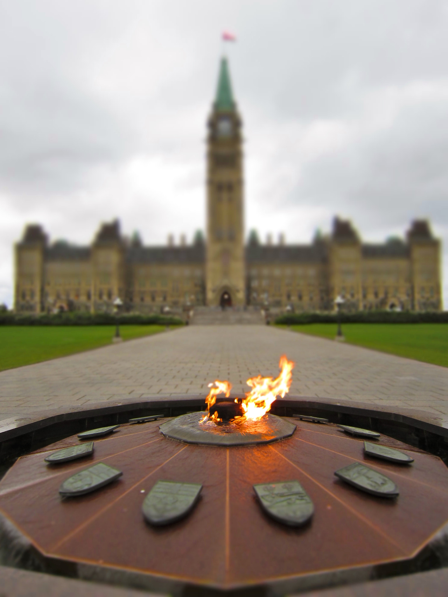 Canon PowerShot ELPH 500 HS (IXUS 310 HS / IXY 31S) sample photo. Ottawa photography
