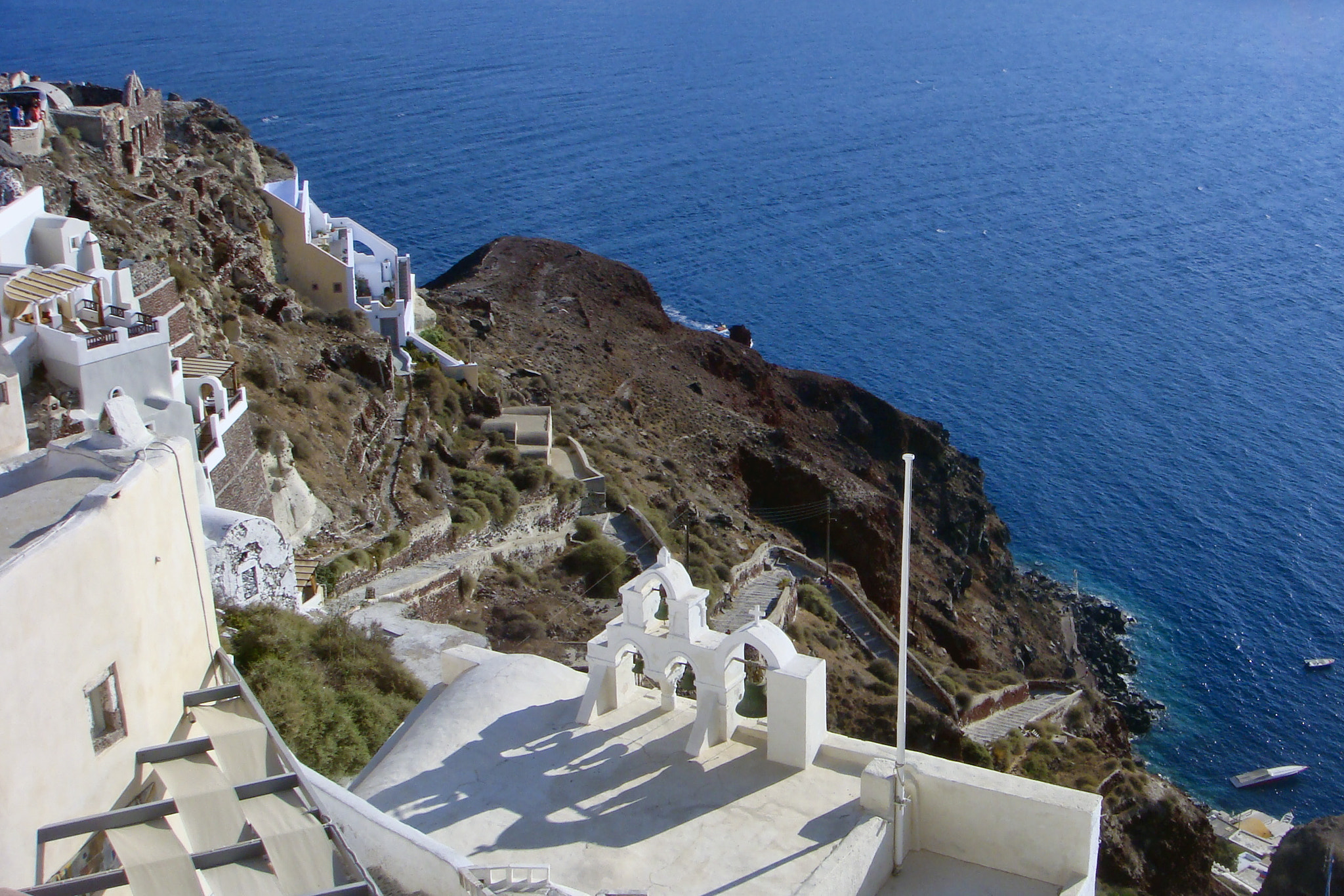 Sony DSC-T200 sample photo. Cliffs of oia photography