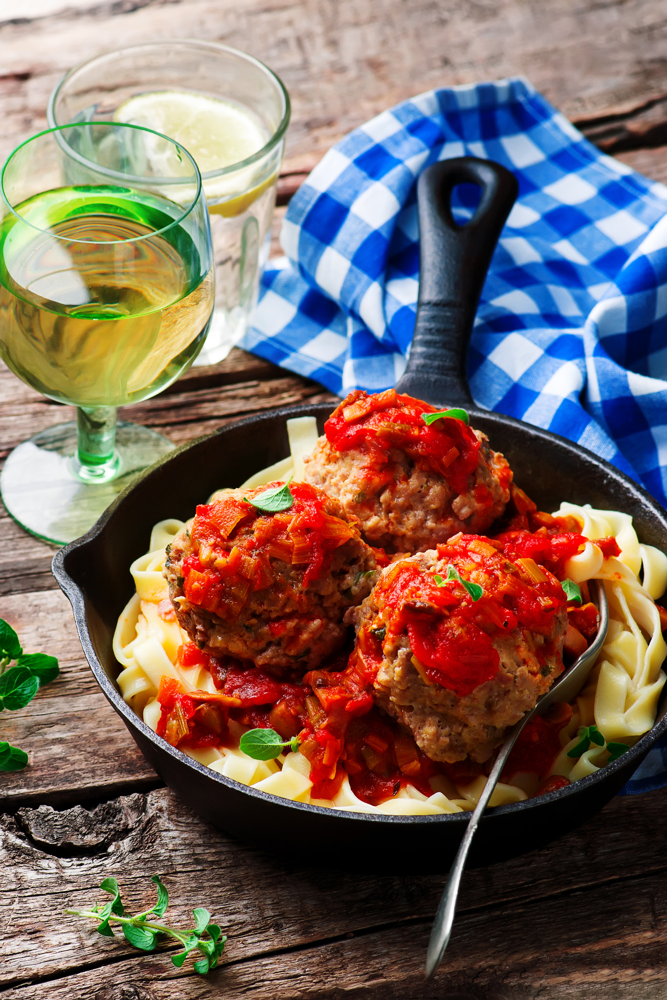 Nikon AF-S Micro-Nikkor 105mm F2.8G IF-ED VR sample photo. Cwhl meatballs photography