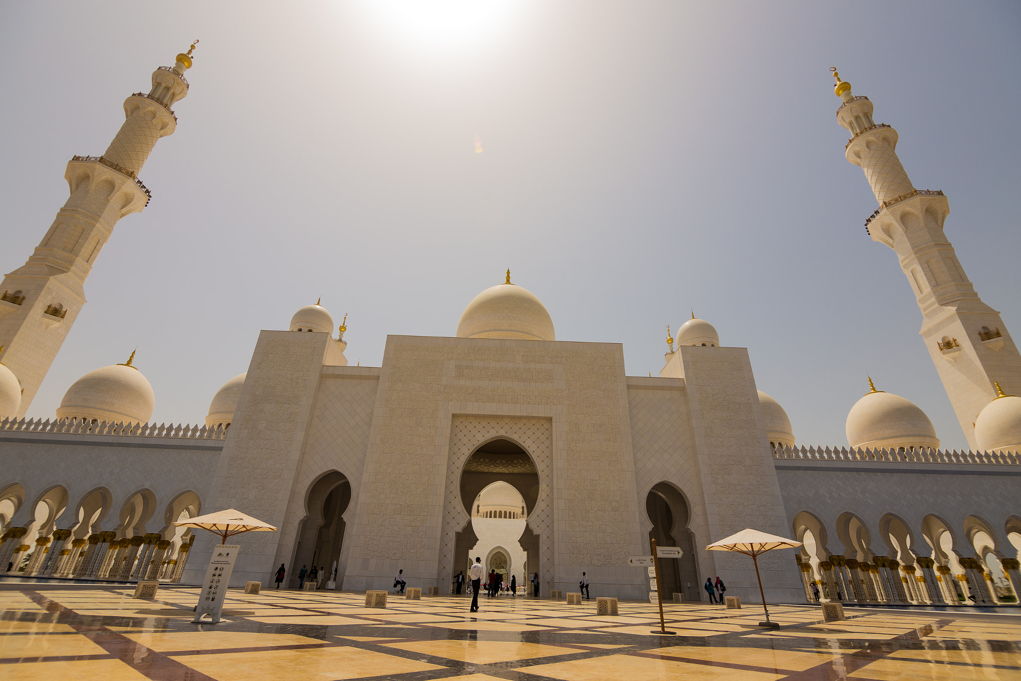 Canon EOS 6D sample photo. Sheikh zayed mosque entrance photography