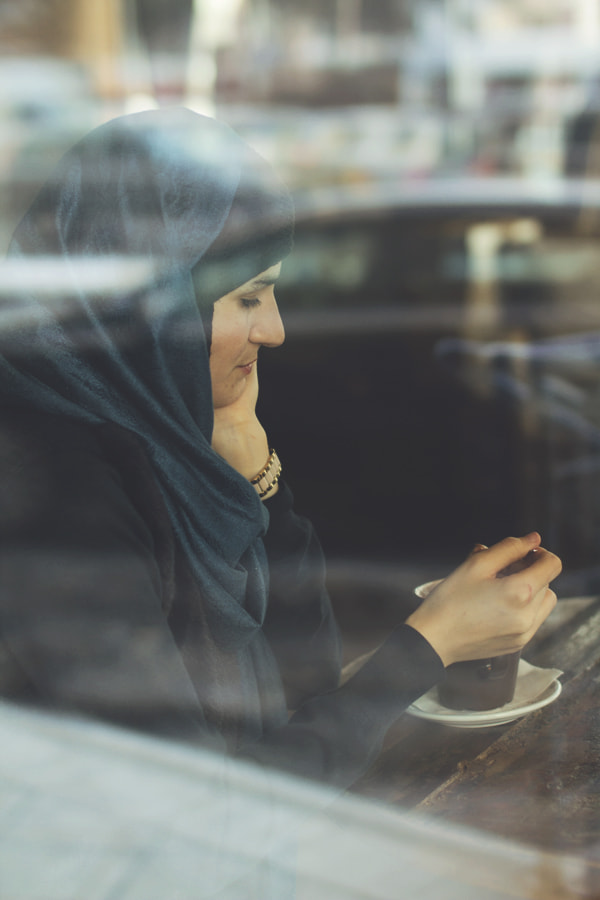 Sigma 50mm F1.4 EX DG HSM sample photo. Day in a life of a muslim woman living in europe photography