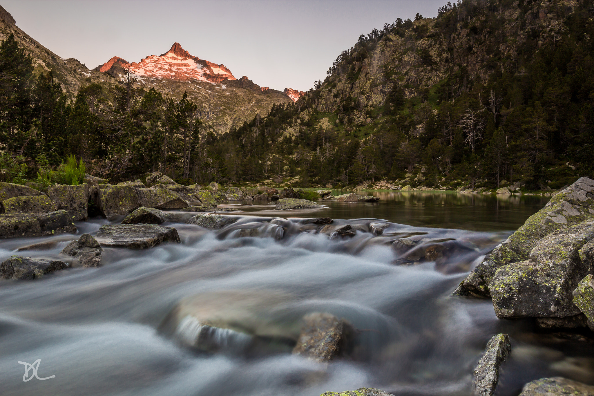 Canon EF 16-35mm F4L IS USM sample photo. Early morning photography