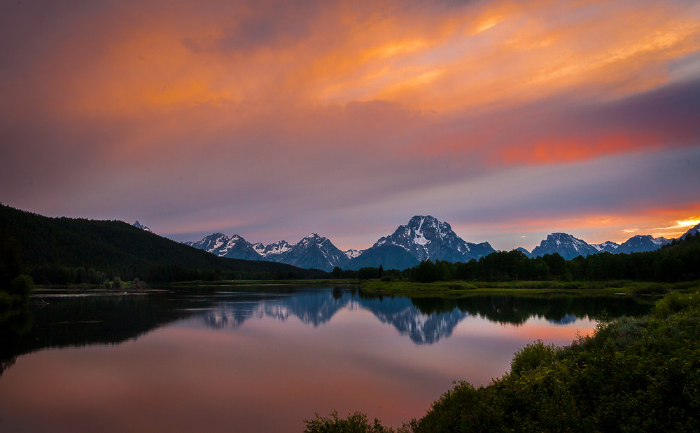 Canon EOS 30D + Canon EF 17-40mm F4L USM sample photo. Sunset at oxbow photography