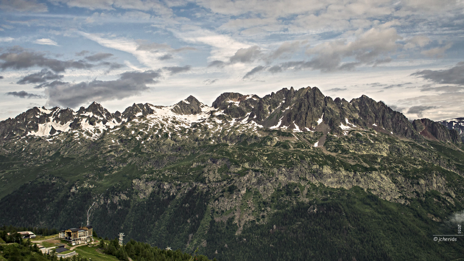 Canon EOS-1D Mark IV sample photo. Los alpes: macizo de las aiguilles rouges photography
