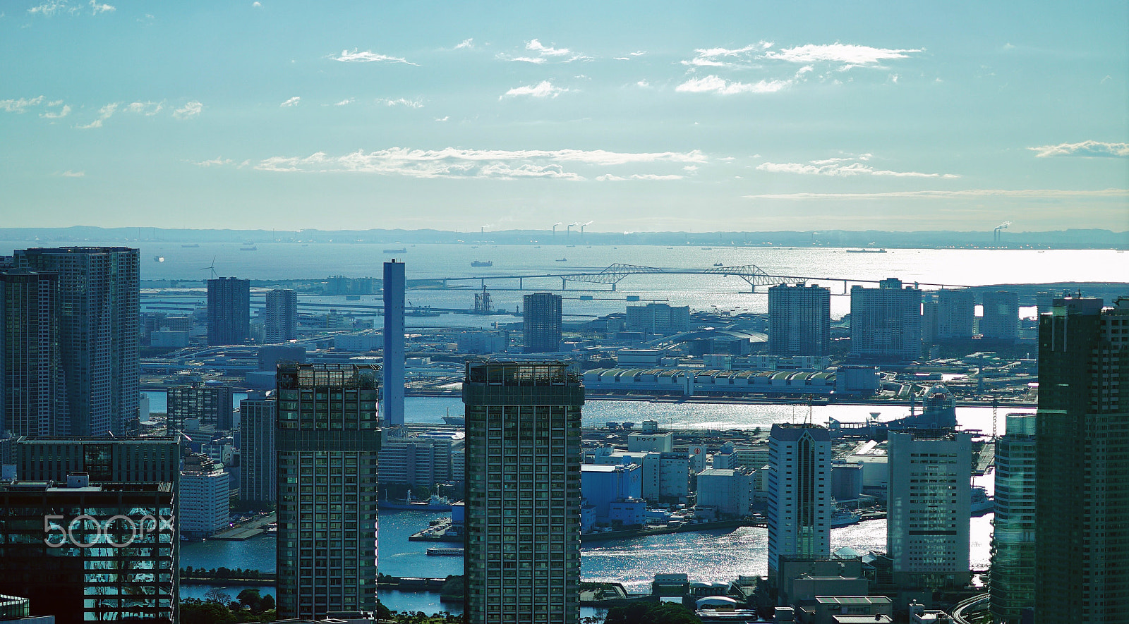 Sony a7S II + Sony FE 85mm F1.4 GM sample photo. Blue monday - tokyo bay photography