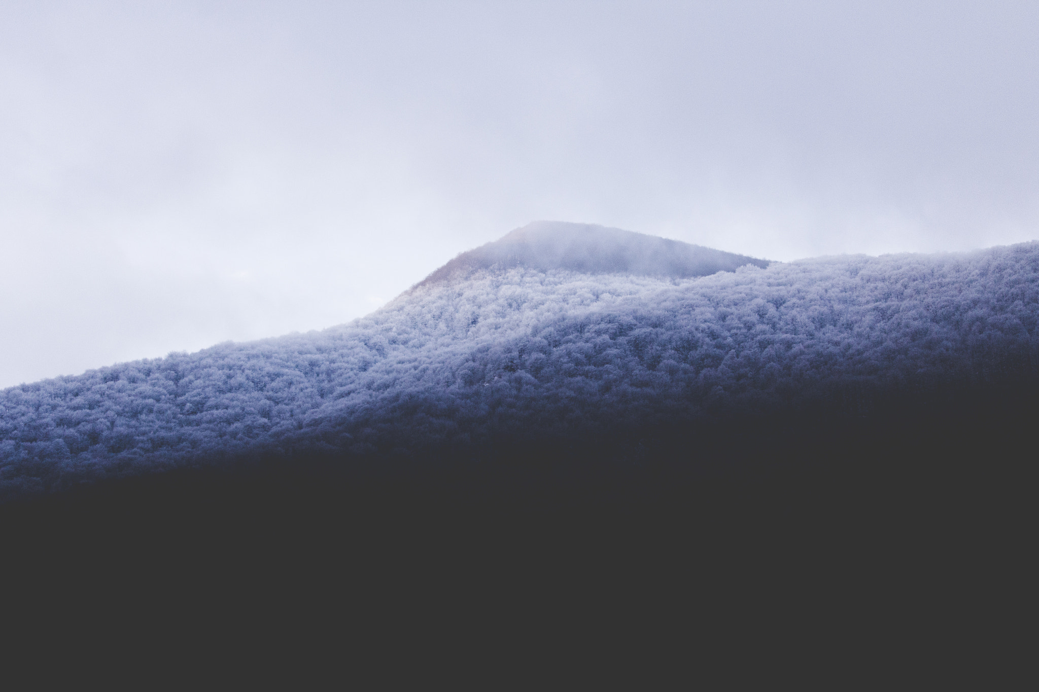 Canon EF-S 55-250mm F4-5.6 IS STM sample photo. Pyrénées snow photography