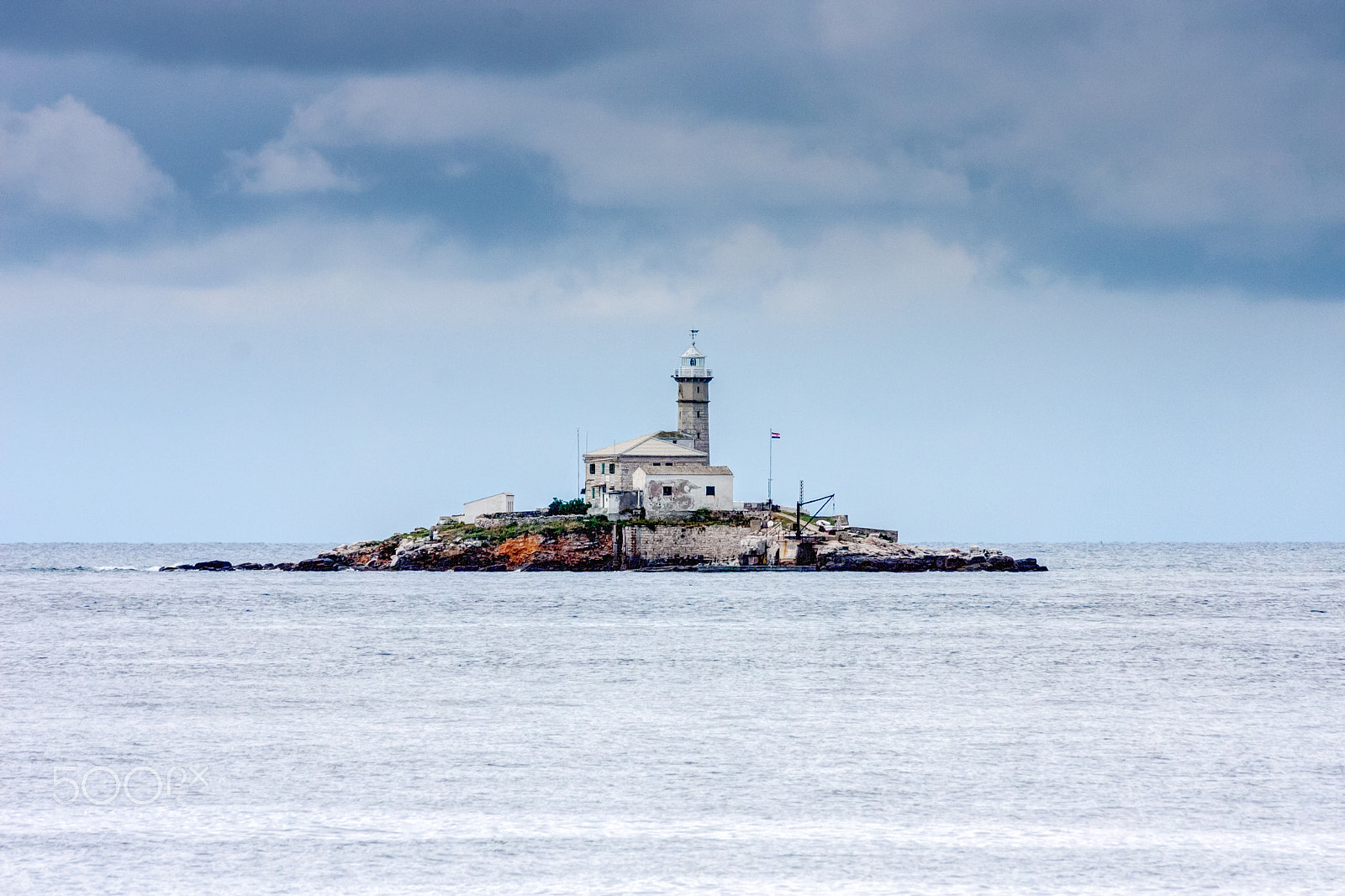 Canon EOS 40D + Canon EF 70-300mm F4-5.6 IS USM sample photo. Little lighthouse island photography