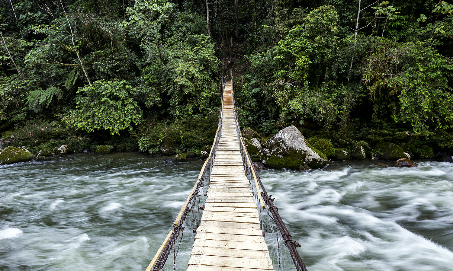 Sony a7 II + E 21mm F2.8 sample photo. Sumaco iv photography