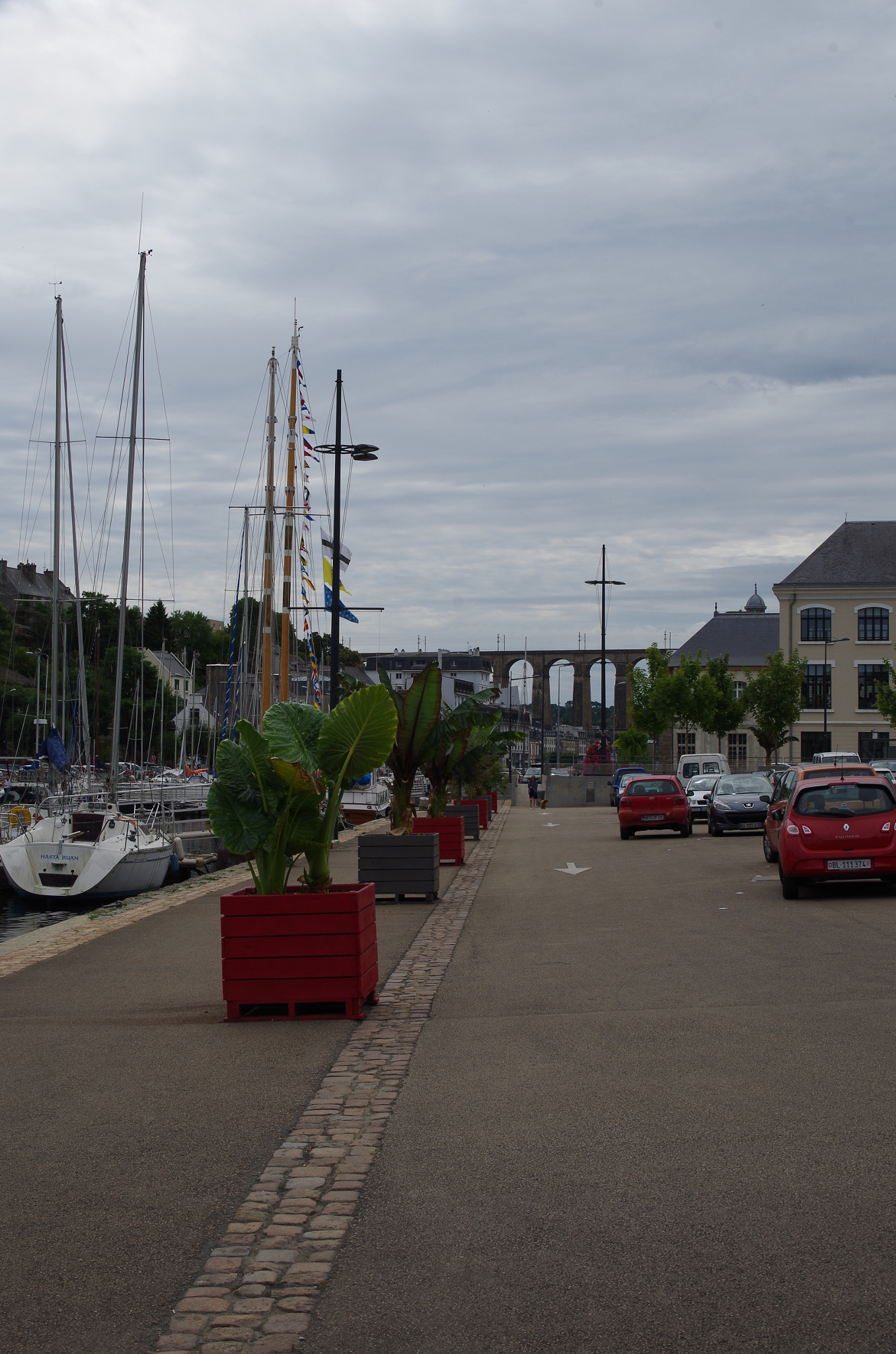 Pentax K-50 sample photo. Morlaix photography