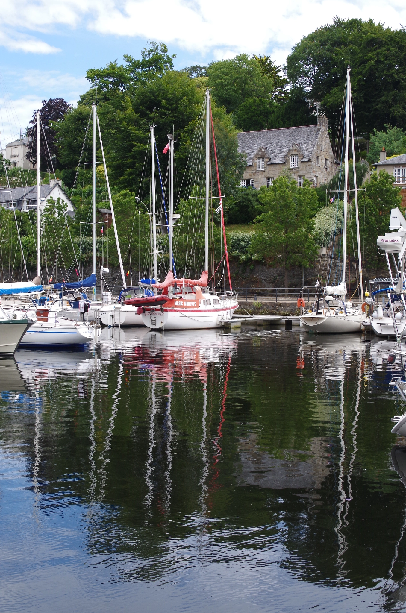 Pentax K-50 sample photo. Morlaix photography