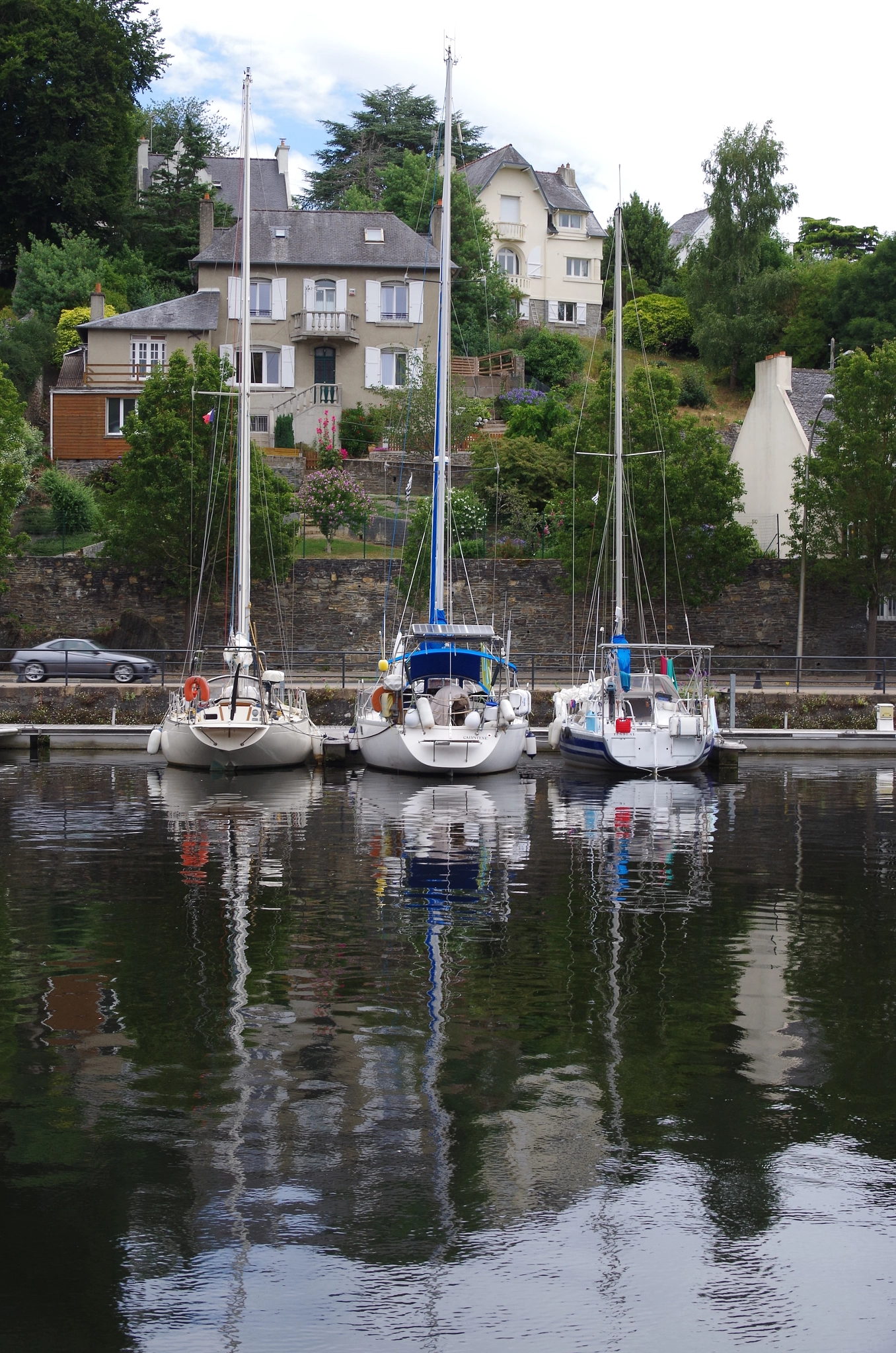Pentax K-50 sample photo. Morlaix photography