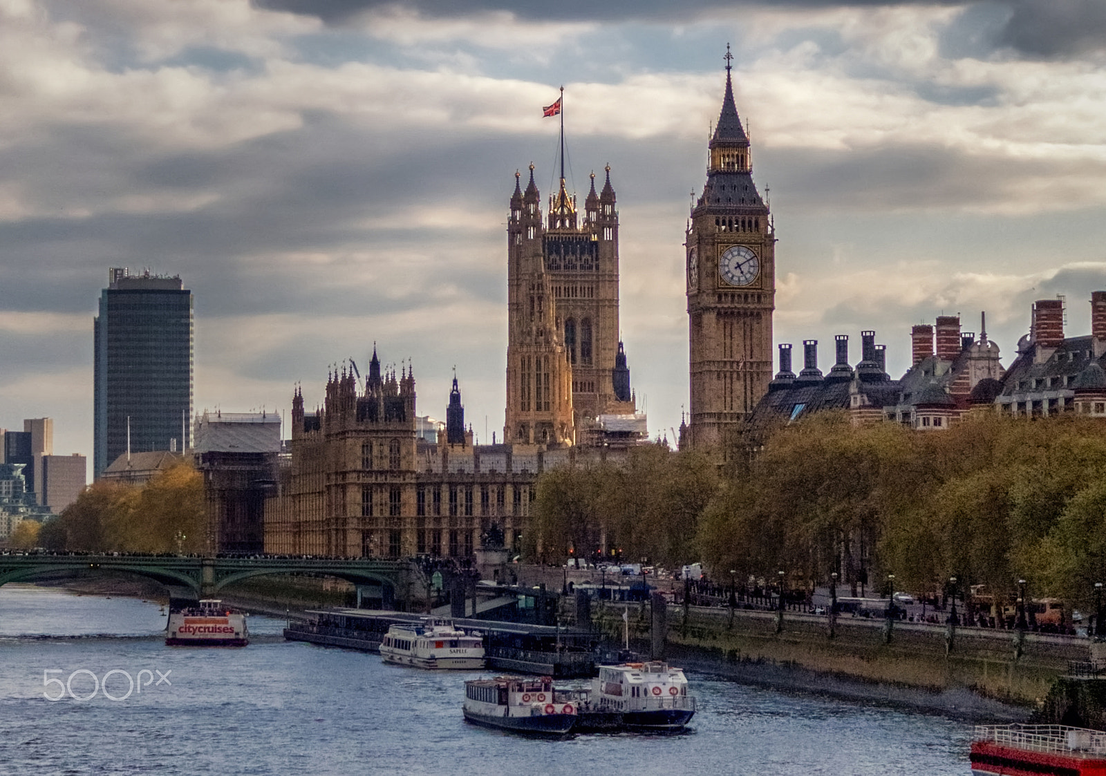 Pentax Q + Pentax 06 Telephoto 15-45mm sample photo. Parliament, big ben, the thames and westminster photography