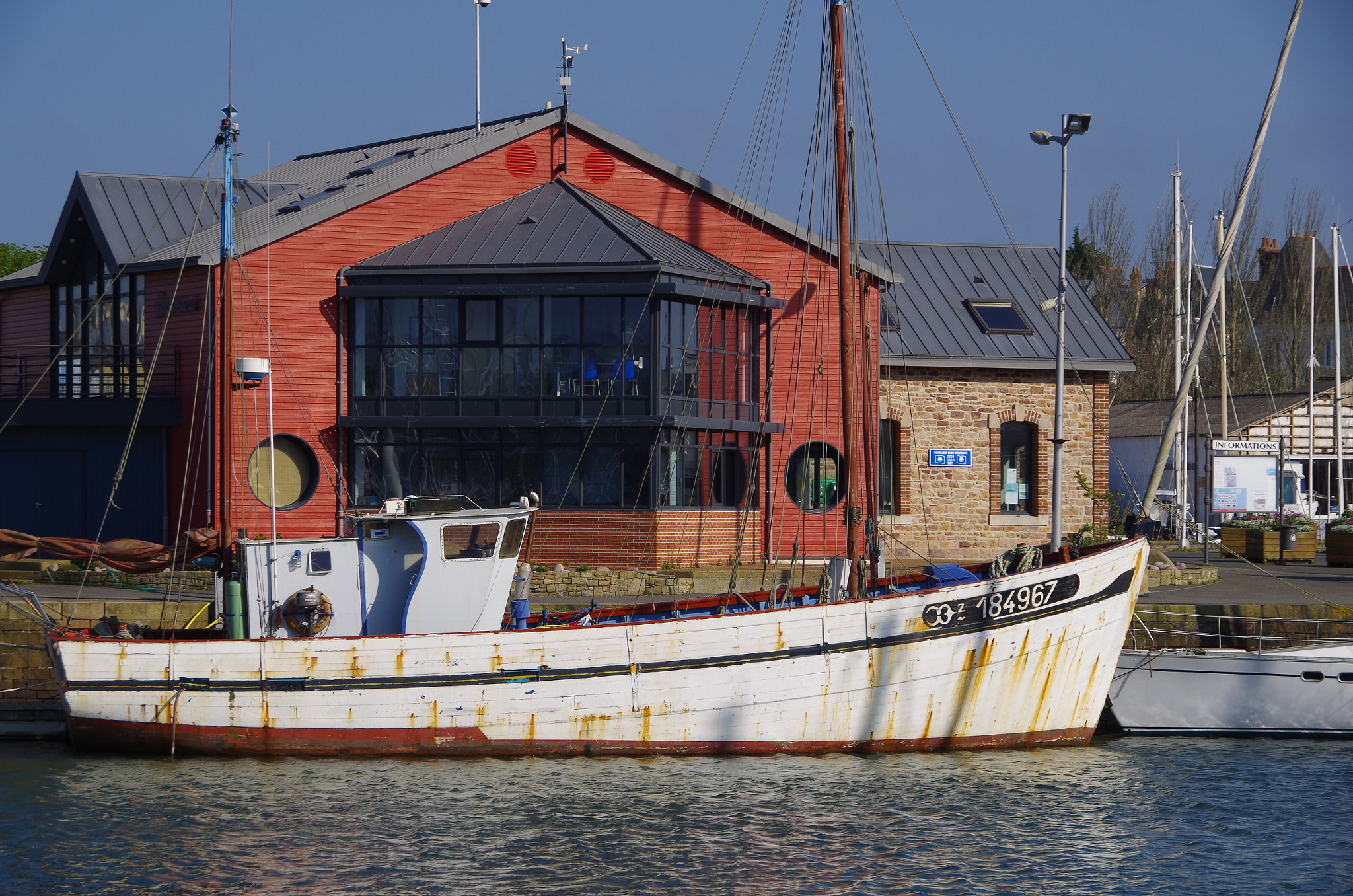 Pentax K-50 sample photo. Paimpol port photography