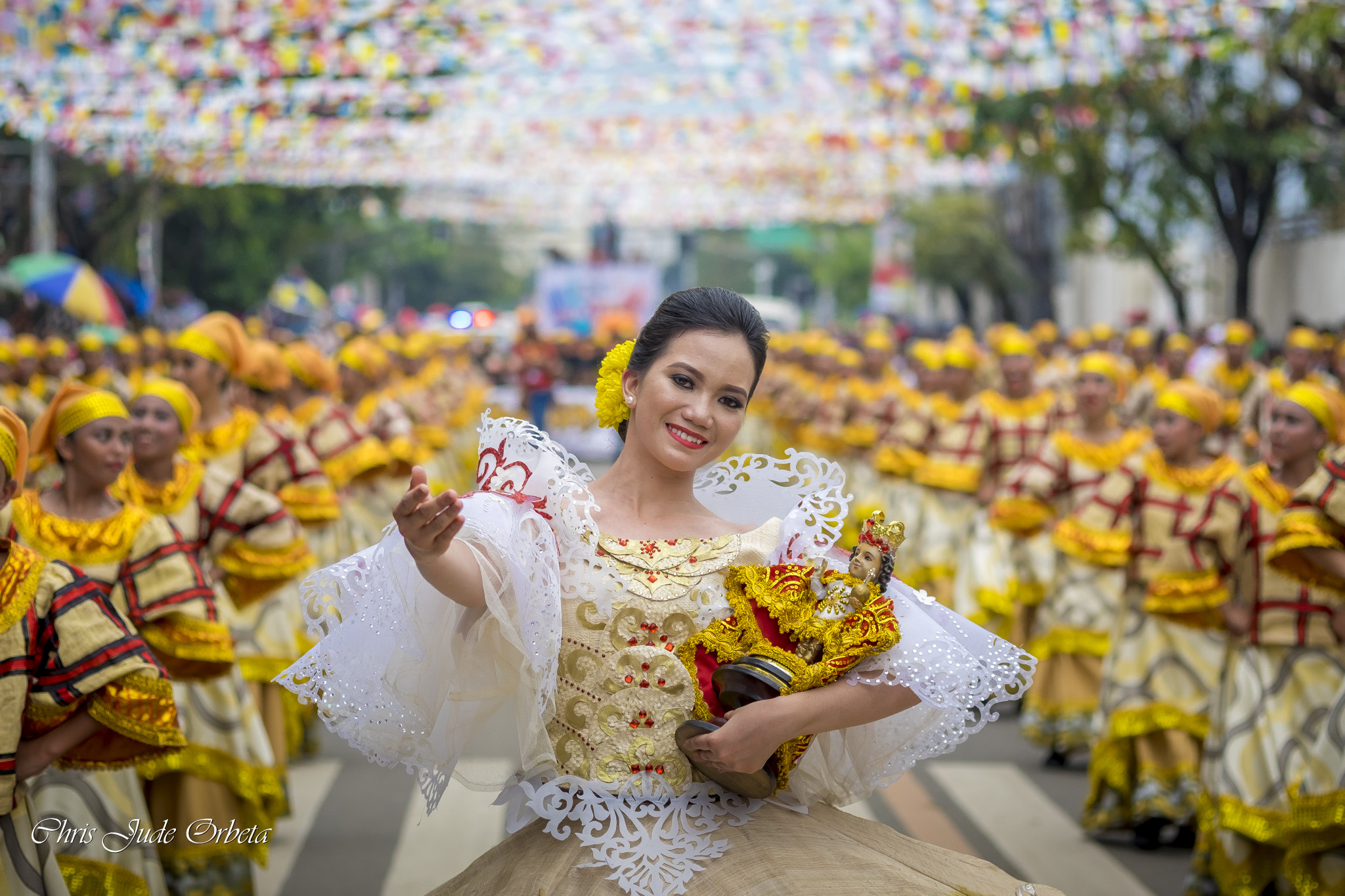 Fujifilm X-T10 + Fujifilm XF 60mm F2.4 R Macro sample photo. Sinulog festival queen photography