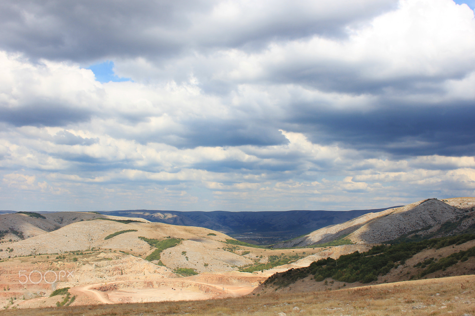 Canon EF-S 18-55mm F3.5-5.6 II sample photo. Crimean mountains photography