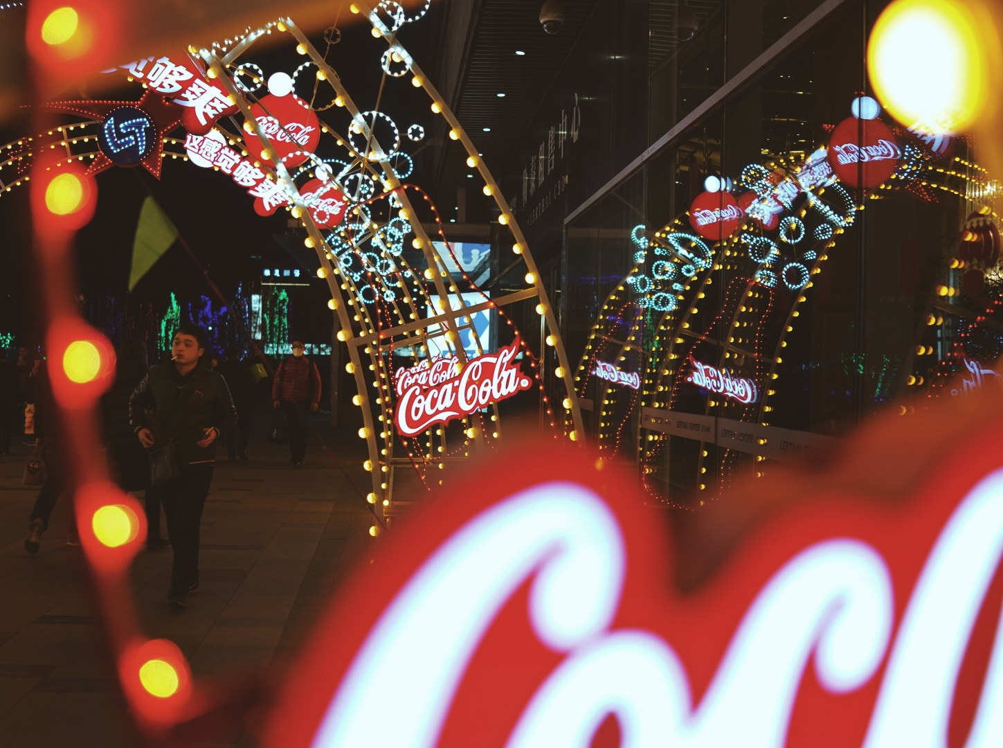 Sony 35mm F2.0 sample photo. Happy！ photography