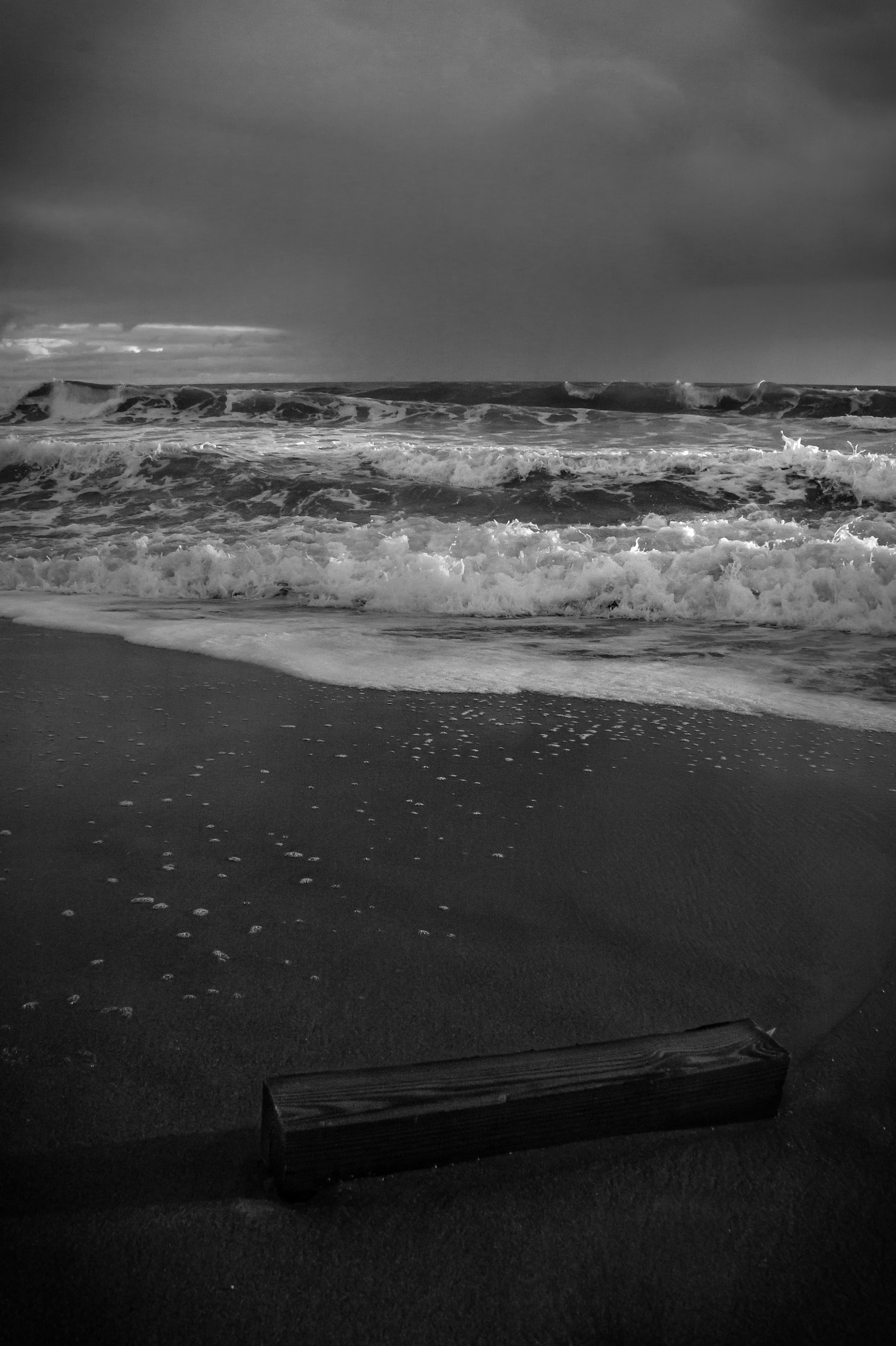 Canon EOS 450D (EOS Rebel XSi / EOS Kiss X2) sample photo. High tide photography