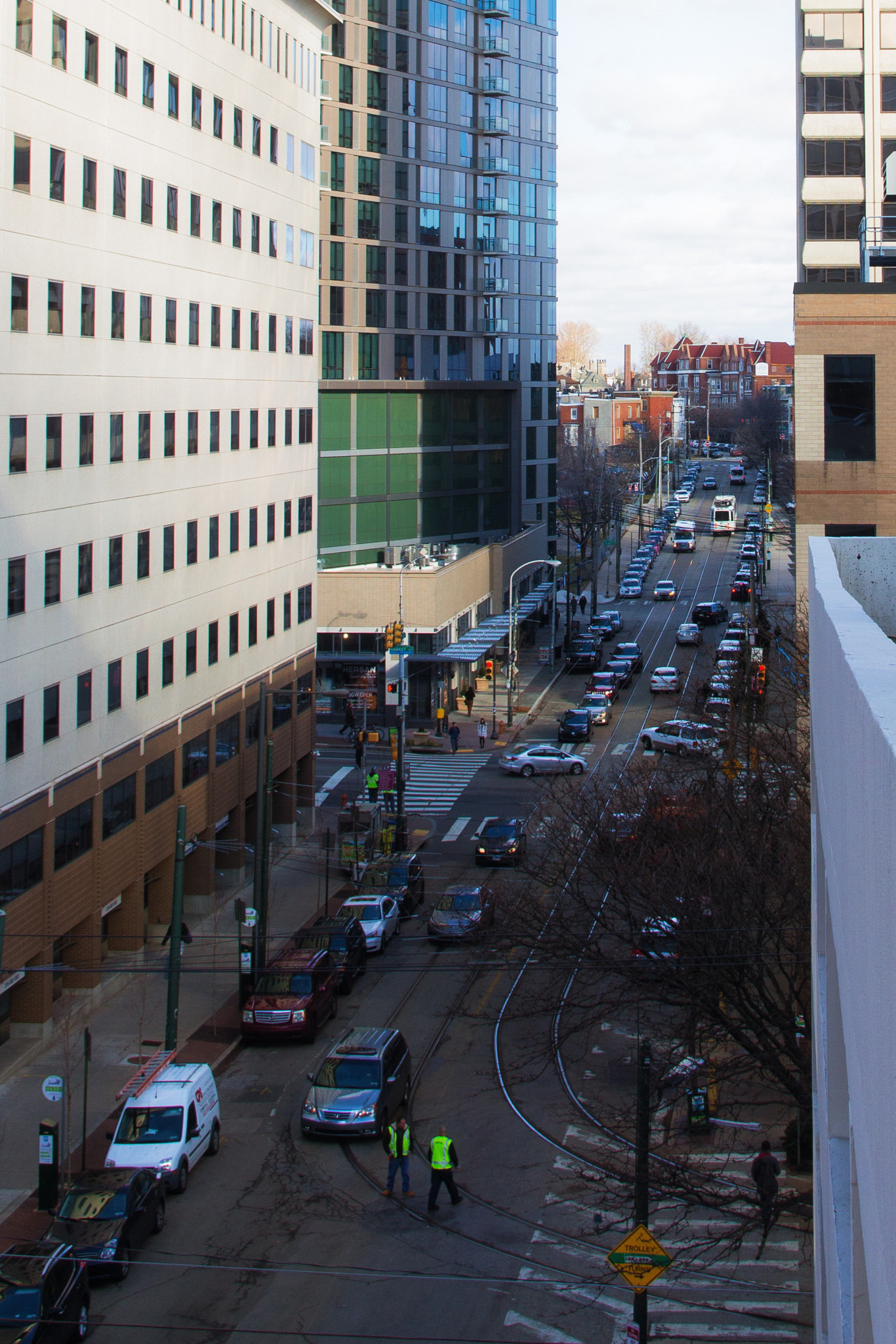 Canon EOS 650D (EOS Rebel T4i / EOS Kiss X6i) sample photo. Philly avenues: day 19/365 photography