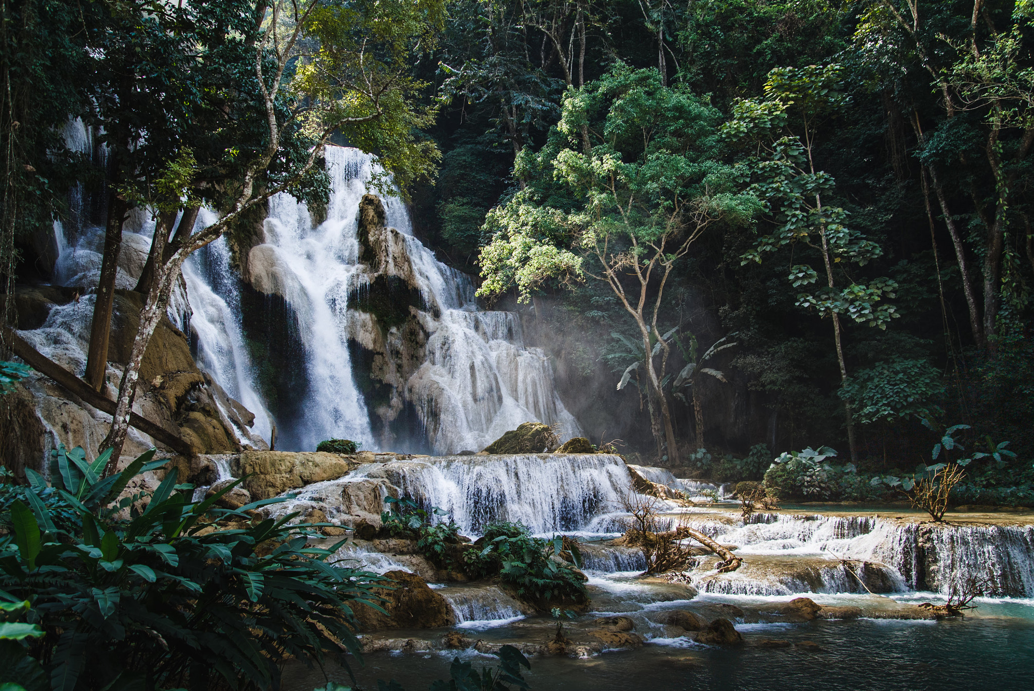 Tamron SP AF 17-50mm F2.8 XR Di II LD Aspherical (IF) sample photo. Kuang si falls, laos photography