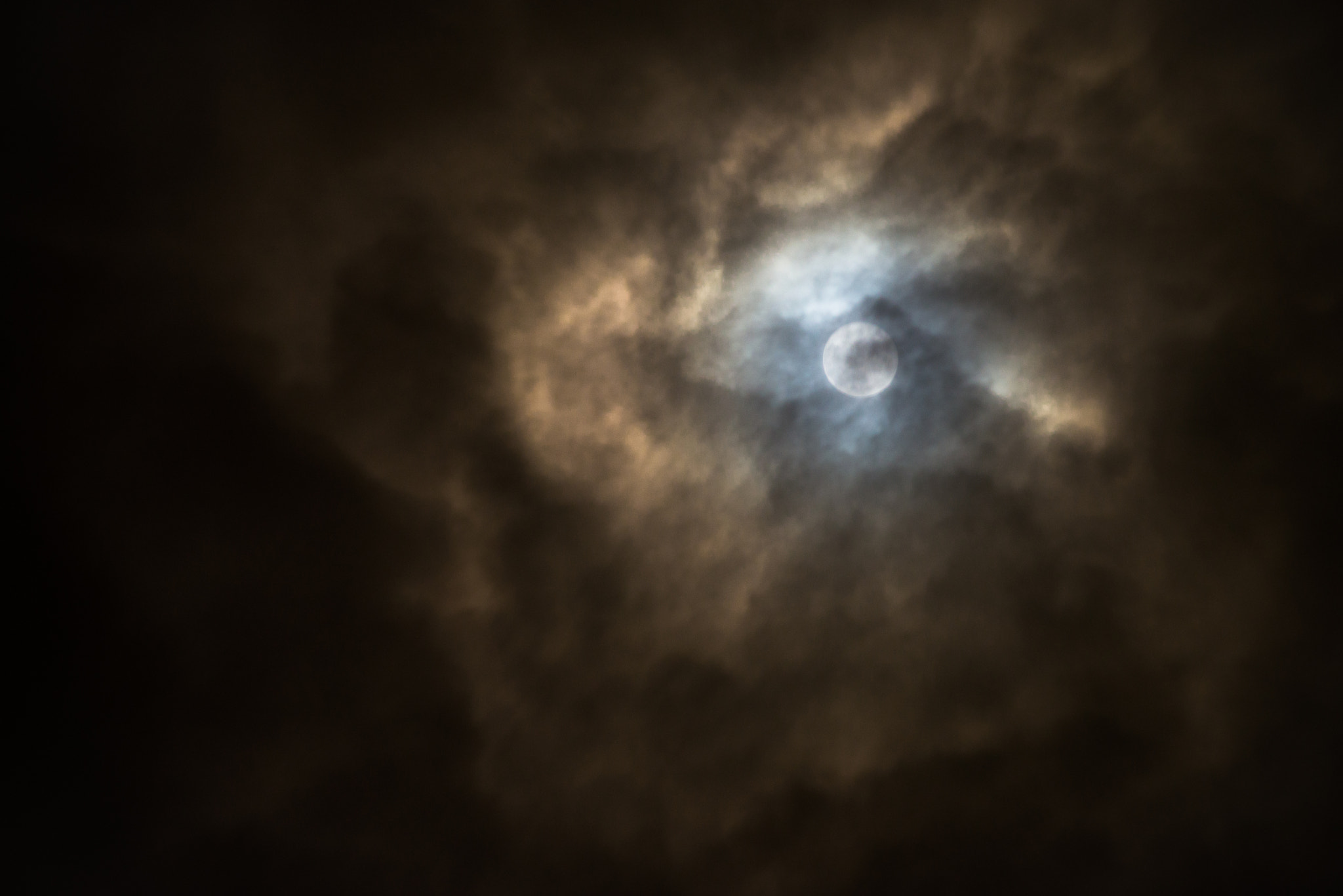 Nikon D610 sample photo. Lunar nebula photography