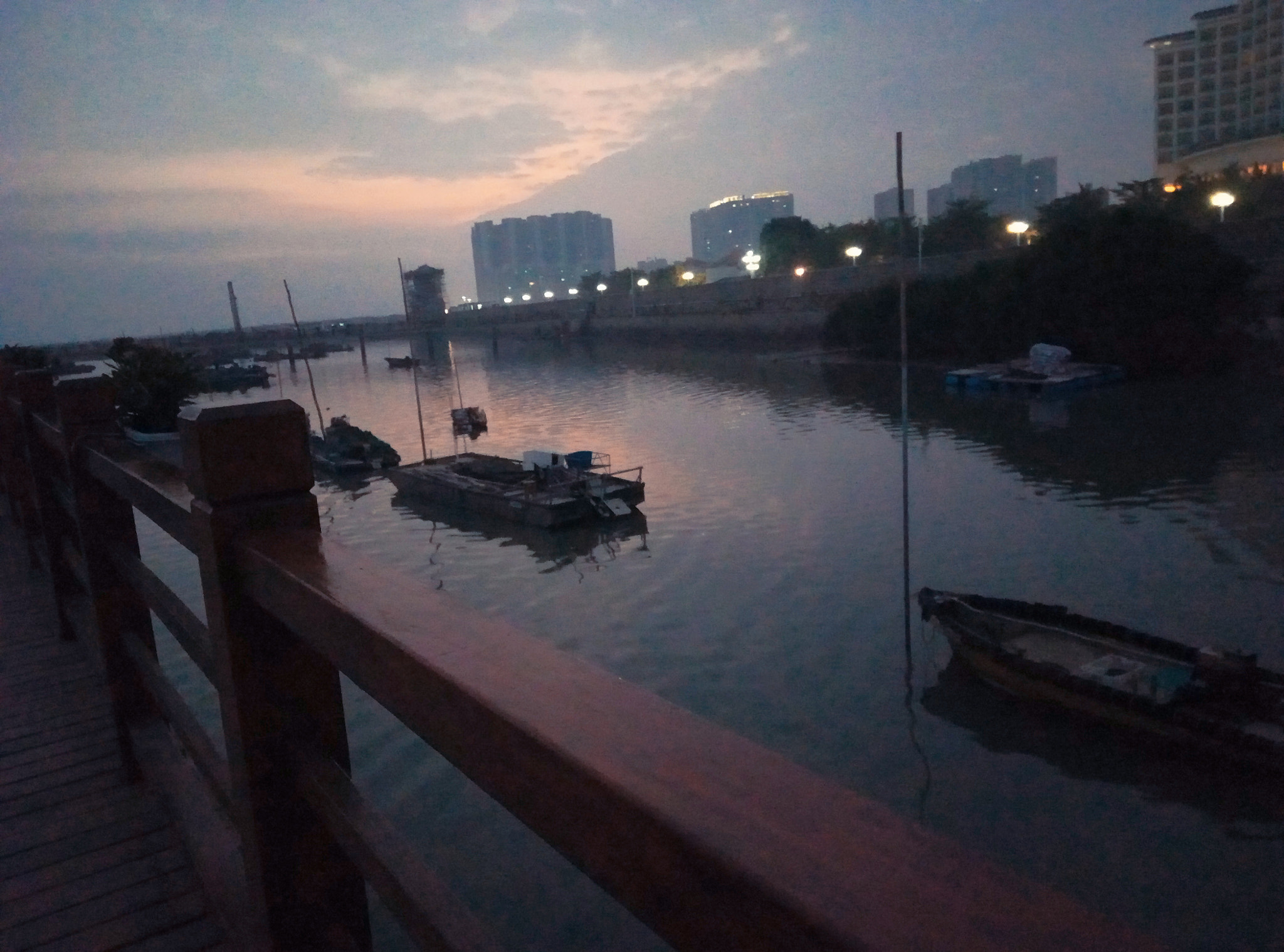 Meizu m1 metal sample photo. Harbour photography