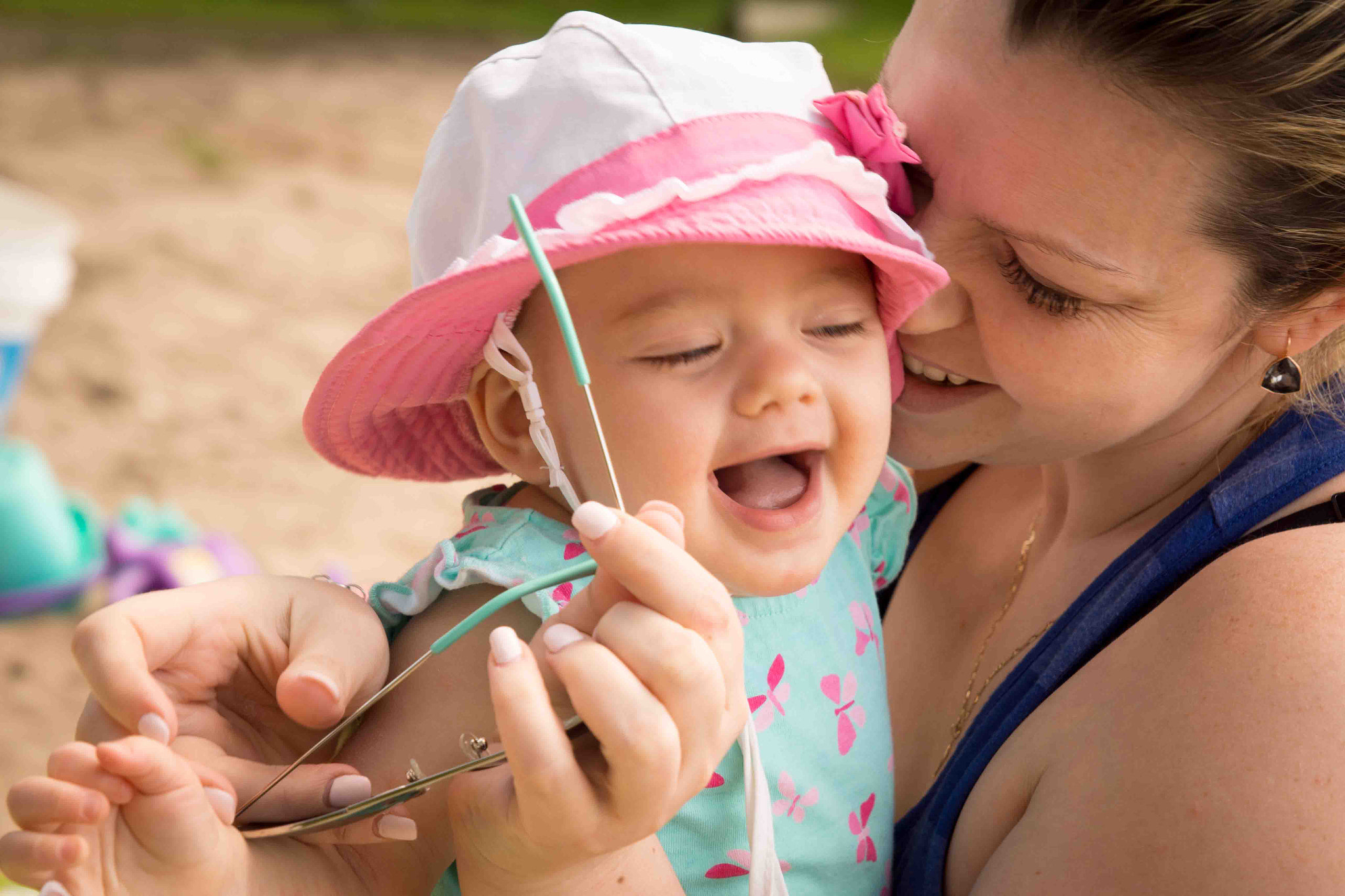 Sony SLT-A77 + 24-70mm F2.8 sample photo. Mom love photography