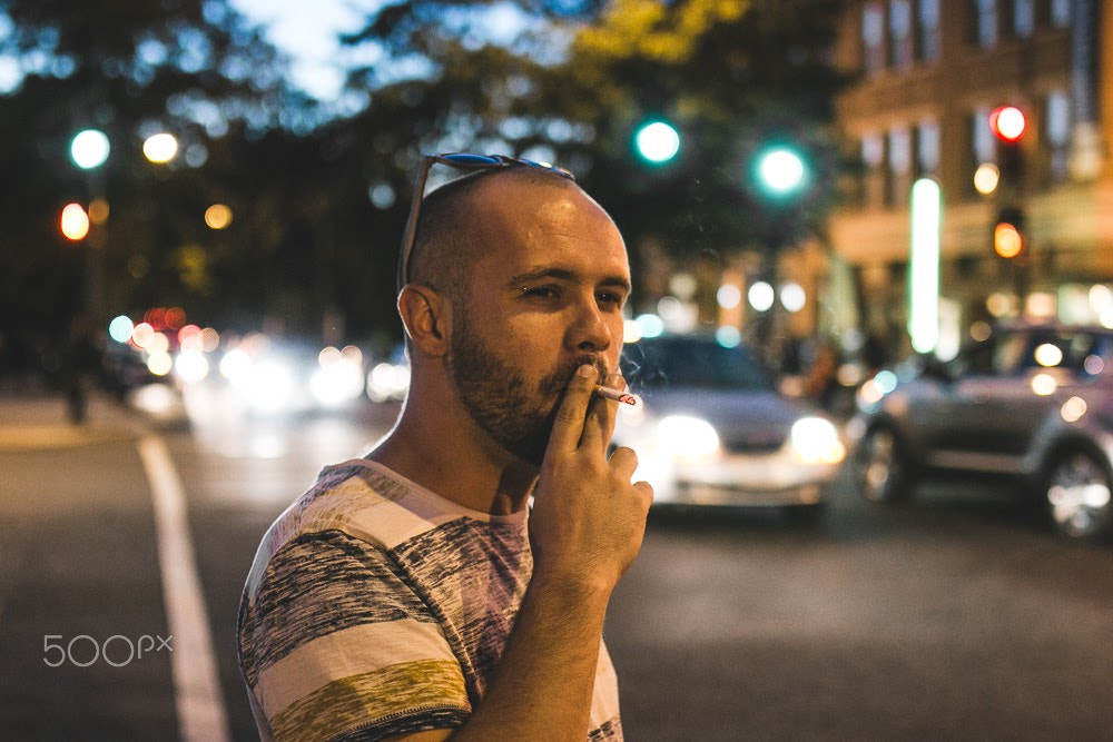 Canon EOS 70D + Tamron SP 35mm F1.8 Di VC USD sample photo. Cigarette break photography