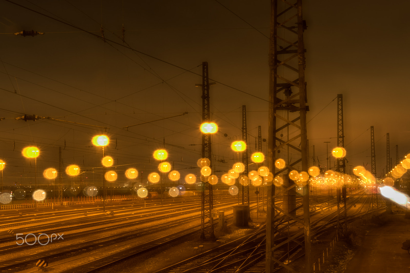 Nikon D5300 + Sigma 18-35mm F1.8 DC HSM Art sample photo. Hamburg hafenbahnhof photography