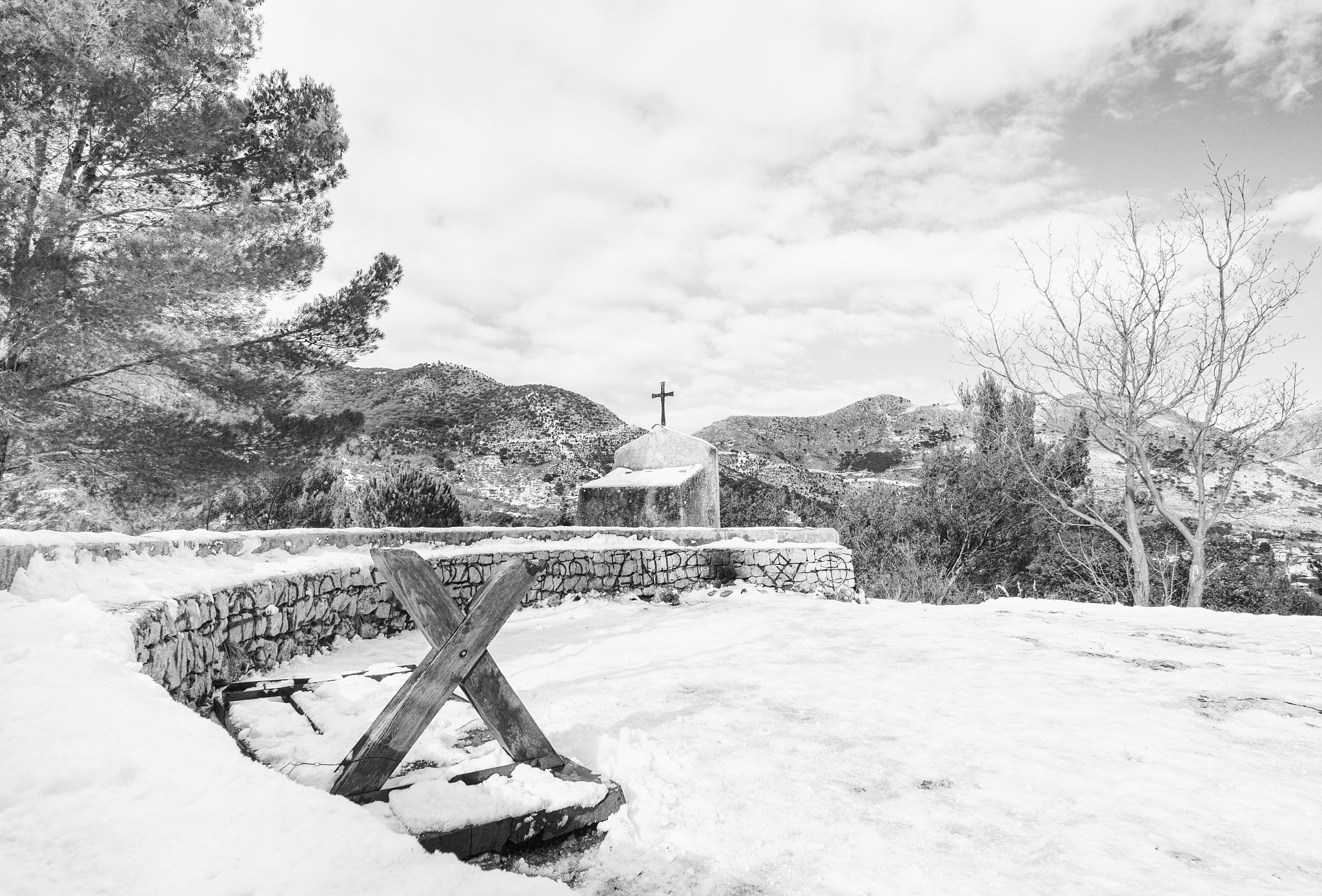 Sigma 10-20mm F3.5 EX DC HSM sample photo. Bnw photography