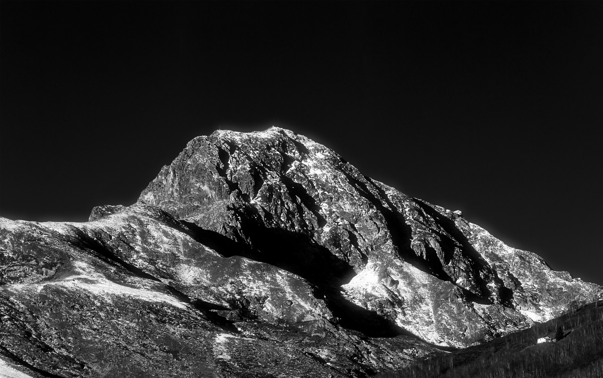 Tamron SP 35mm F1.8 Di VC USD sample photo. Monte mucrone, italian alps, biella, italy photography