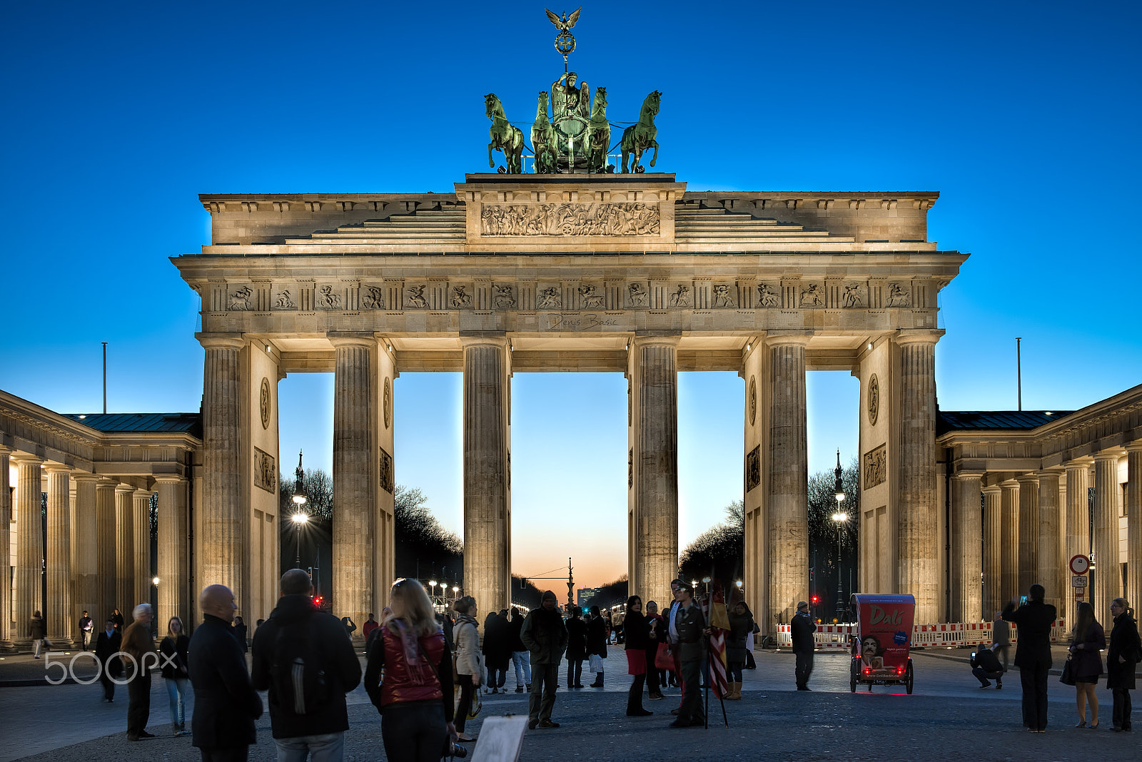 Nikon D800 + Sigma 50mm F1.4 EX DG HSM sample photo. The brandenburg gate photography