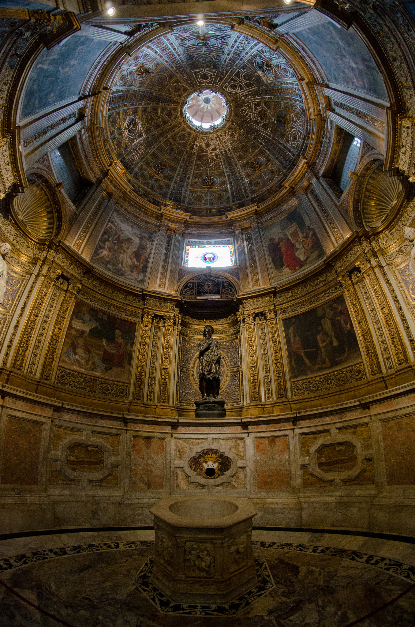 Nikon D5100 + Samyang 8mm F3.5 Aspherical IF MC Fisheye sample photo. Sienna church, tuscany photography