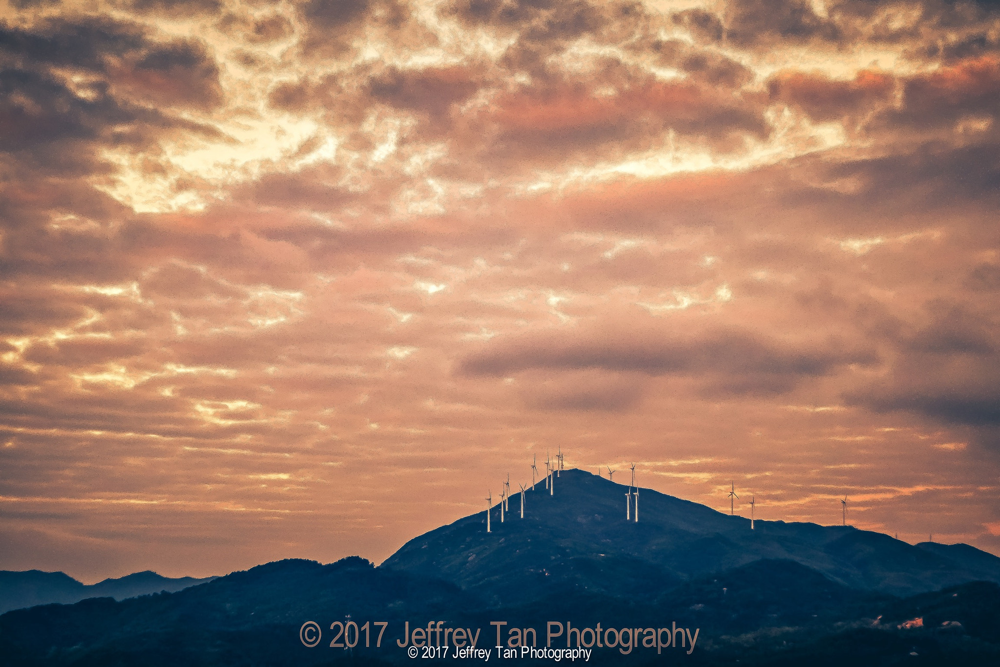 Canon EOS M5 + Canon EF 50mm F1.8 STM sample photo. The stormy light was incredibly dramatic, and was  ... photography