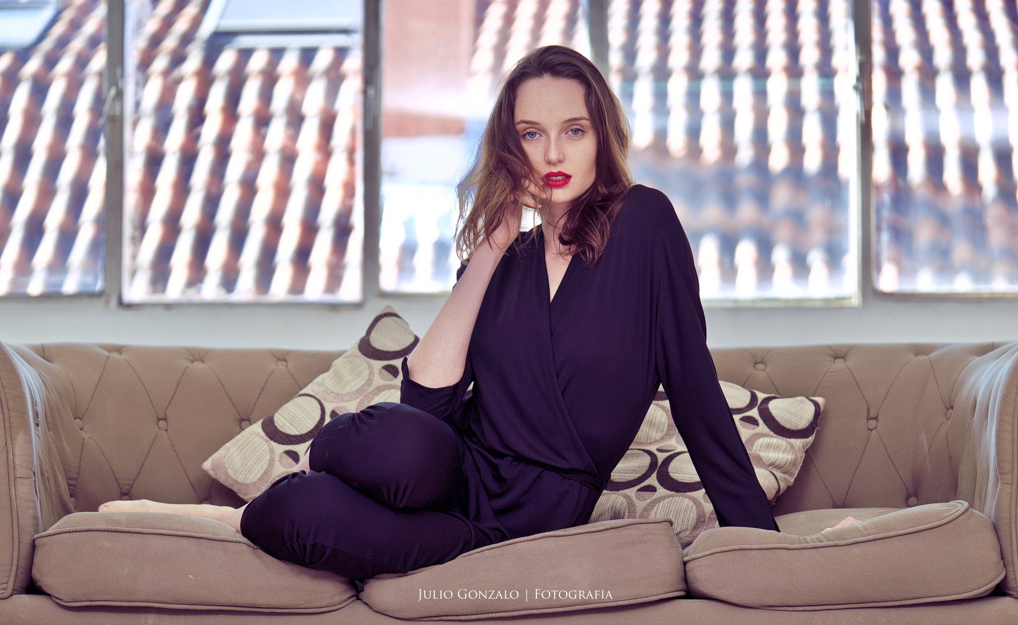 Sony a7S + Sony FE 90mm F2.8 Macro G OSS sample photo. Inside photography